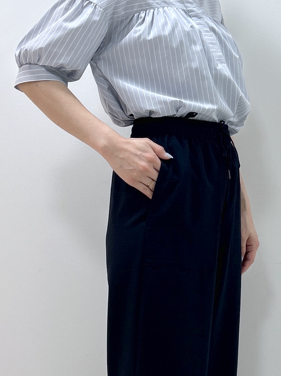 Kaiさんの「Dessin｜【洗える】ストライプスキッパーシャツ」を使ったコーディネート
