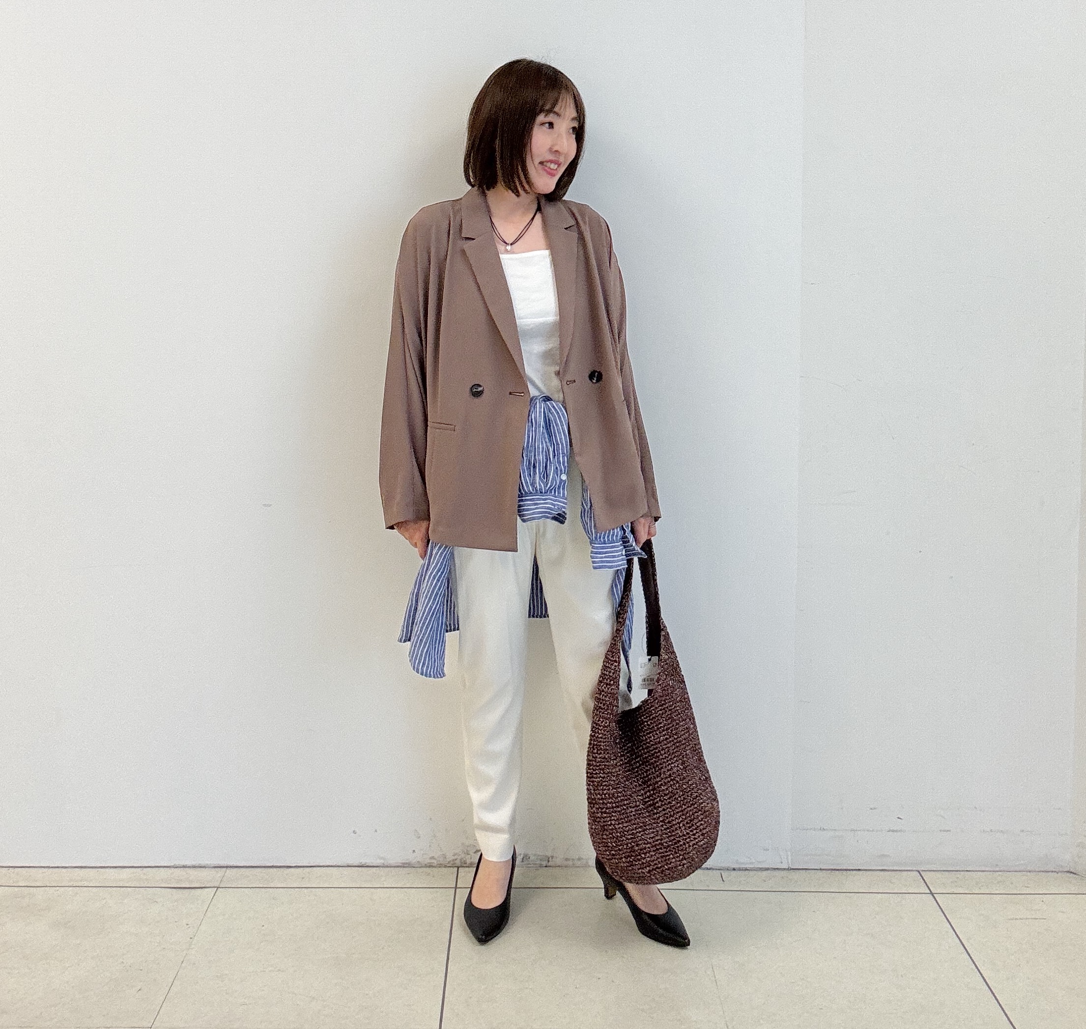 yoshiyaさんの「INDIVI｜【接触冷感／透湿／着る日傘】ドルマンダブルジャケット」を使ったコーディネート