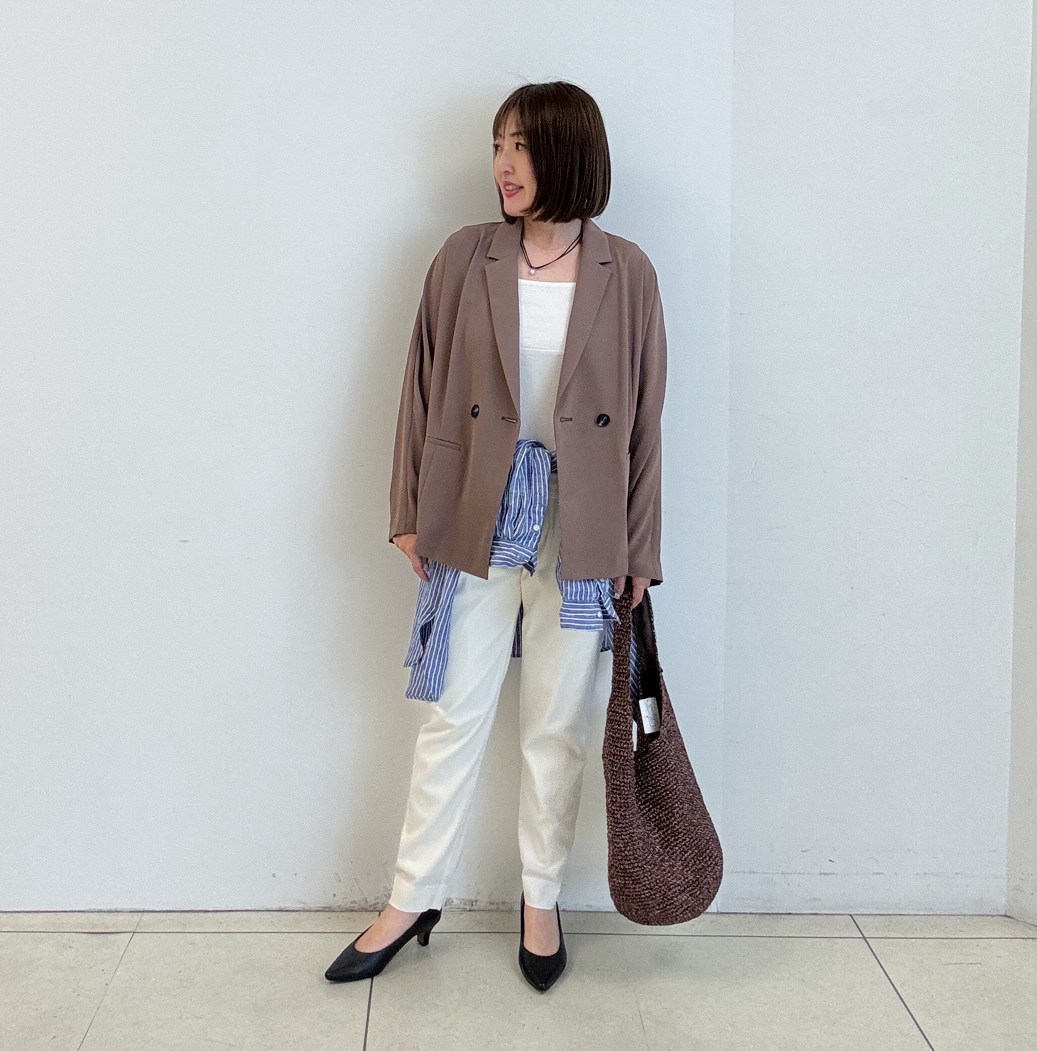 yoshiyaさんの「INDIVI｜【接触冷感／透湿／着る日傘】ドルマンダブルジャケット」を使ったコーディネート