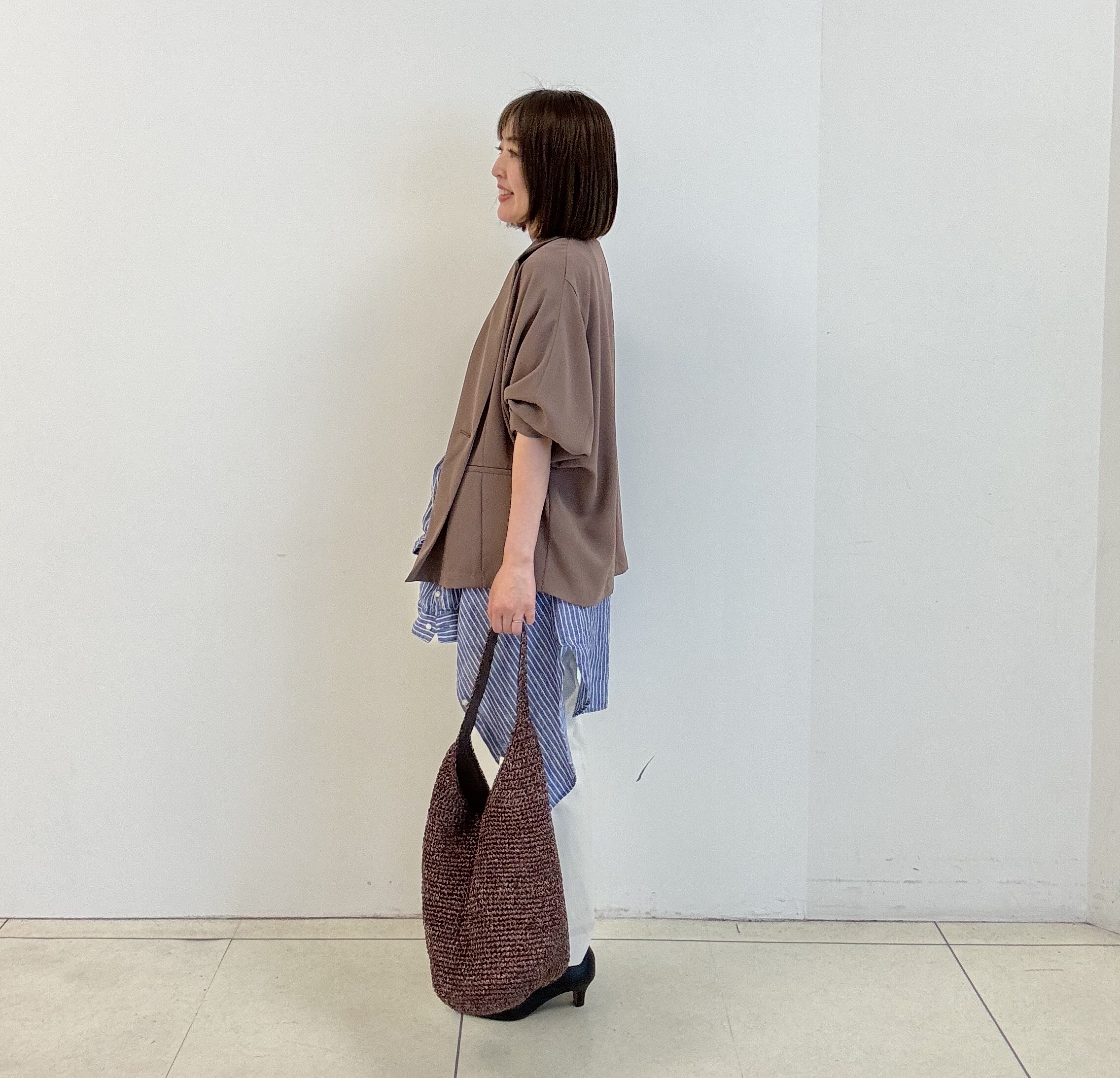 yoshiyaさんの「INDIVI｜【接触冷感／透湿／着る日傘】ドルマンダブルジャケット」を使ったコーディネート