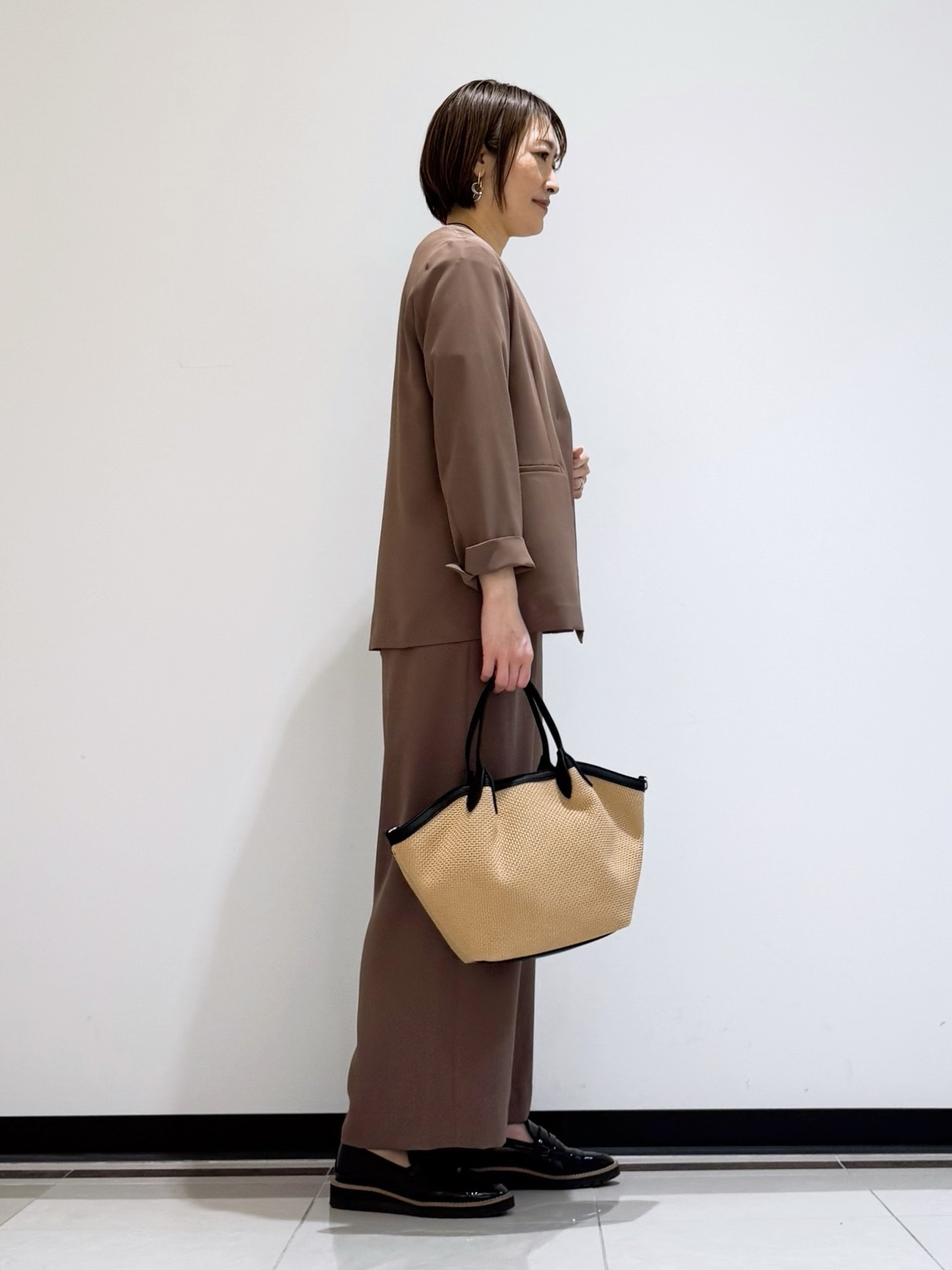 mikaさんの「INDIVI｜【接触冷感／透湿／着る日傘】ノーカラージャケット」を使ったコーディネート