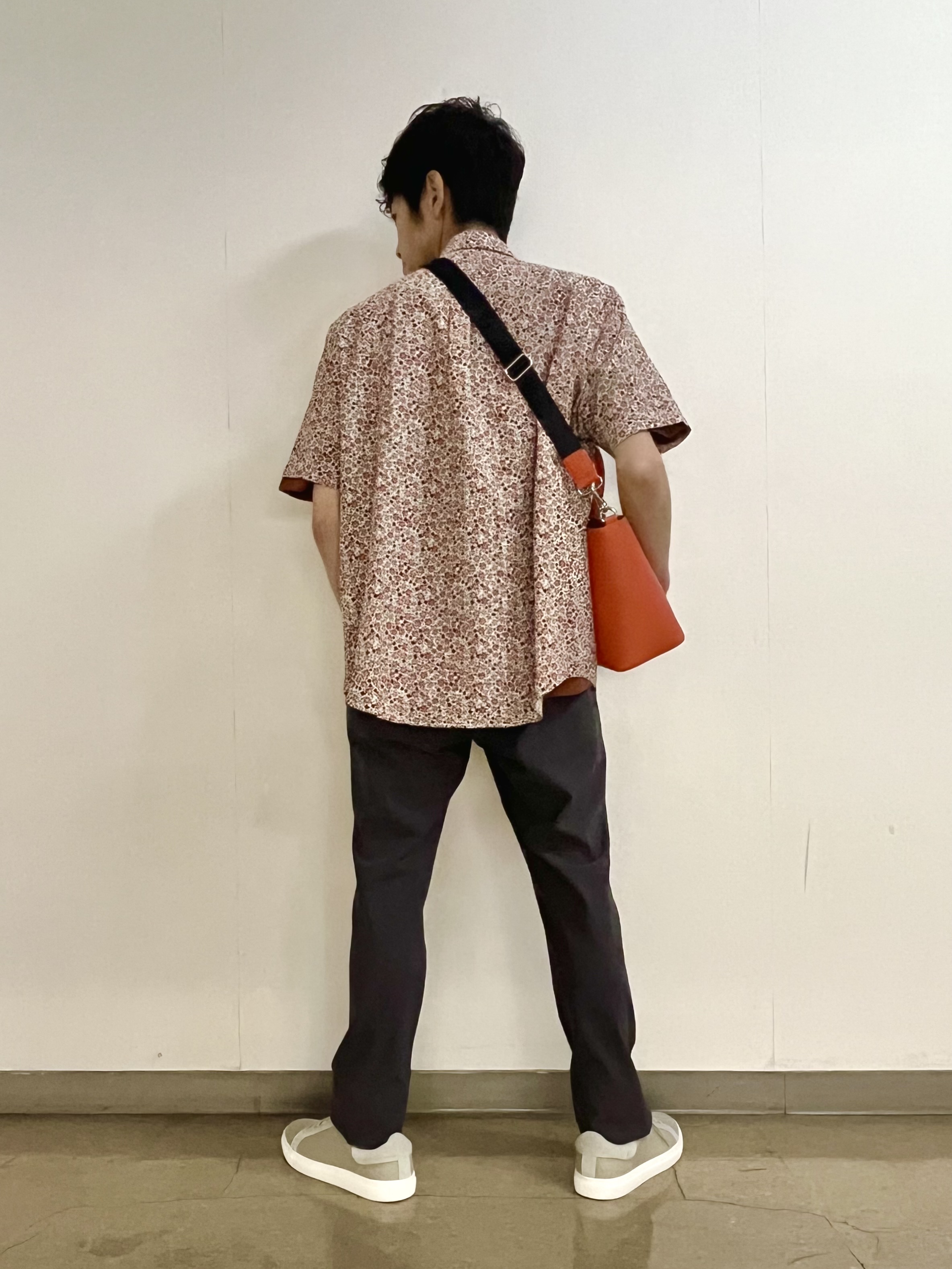 URAさんの「TAKEO KIKUCHI｜リップル小花シャツ」を使ったコーディネート