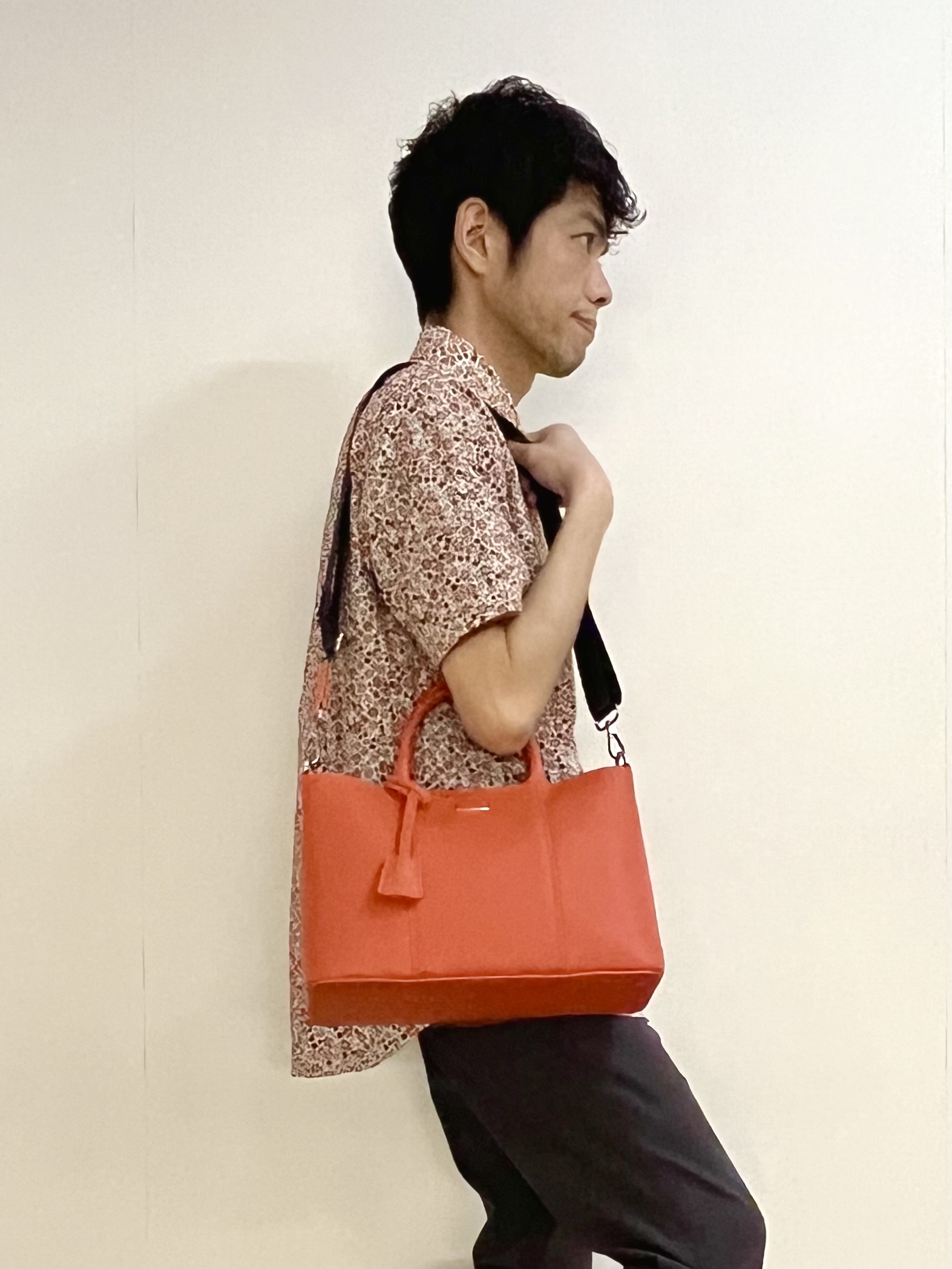 URAさんの「TAKEO KIKUCHI｜リップル小花シャツ」を使ったコーディネート