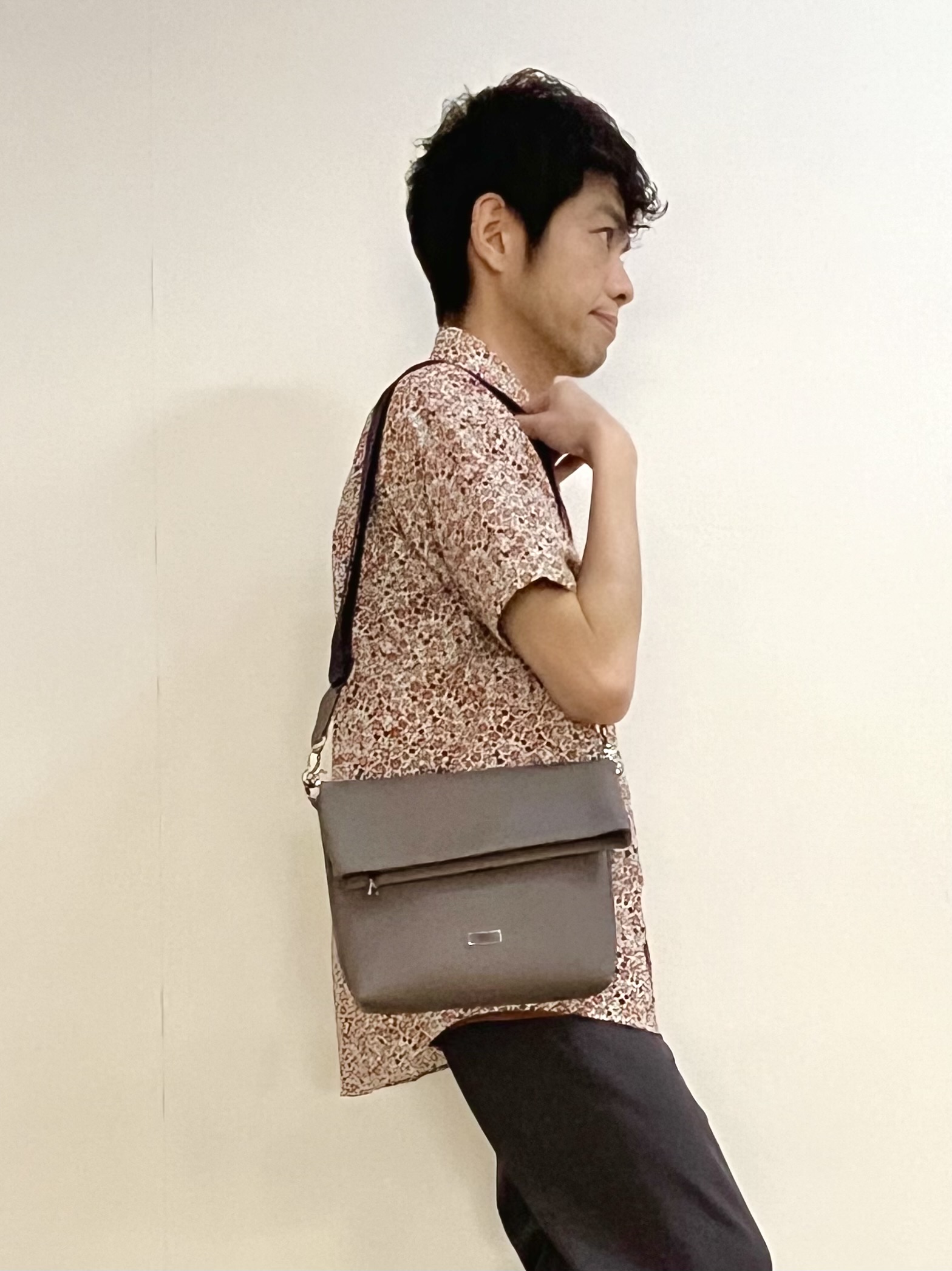 URAさんの「TAKEO KIKUCHI｜リップル小花シャツ」を使ったコーディネート