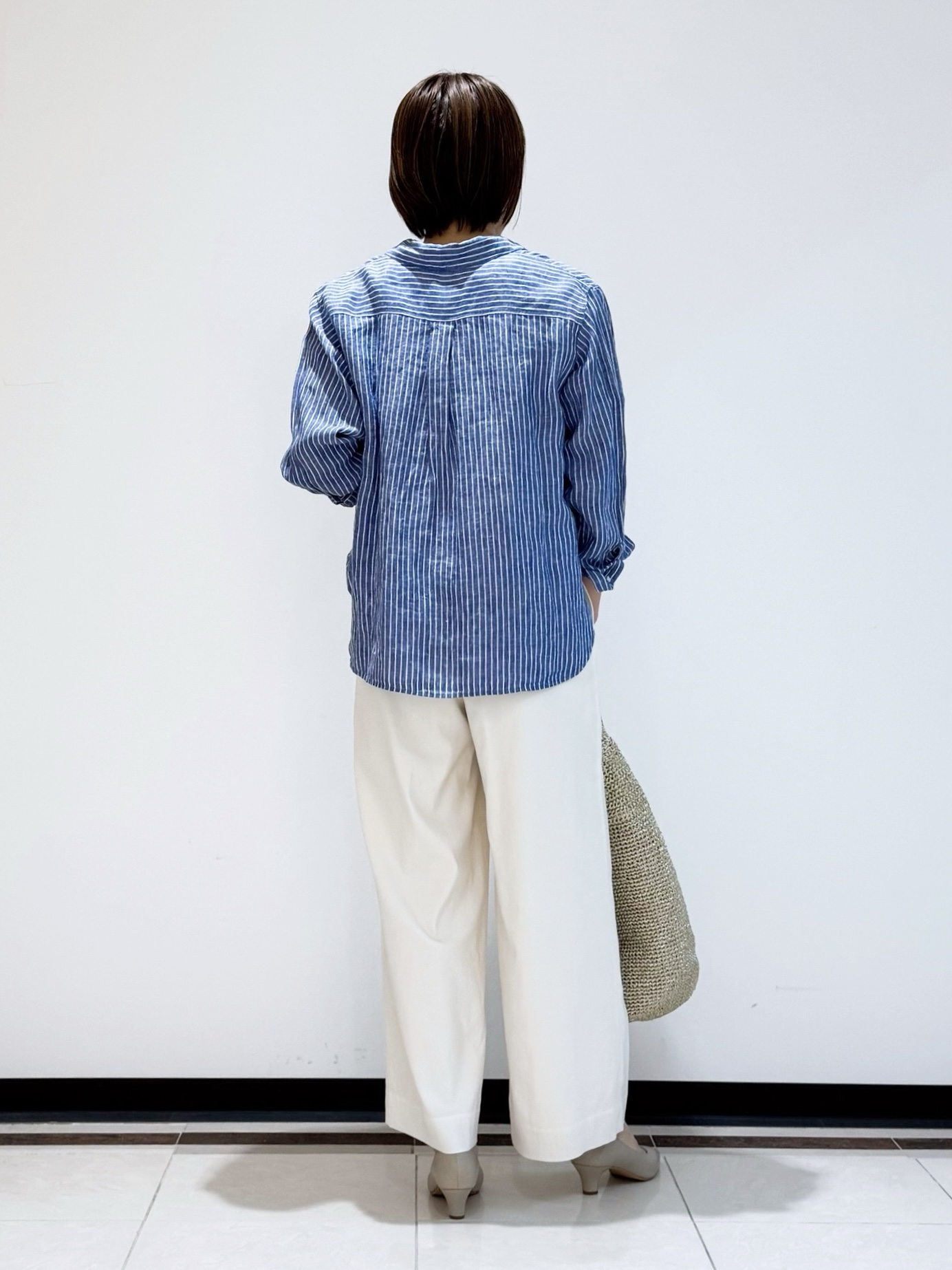 mikaさんの「INDIVI｜【接触冷感／2WAY】カシュクールリネンシャツ」を使ったコーディネート