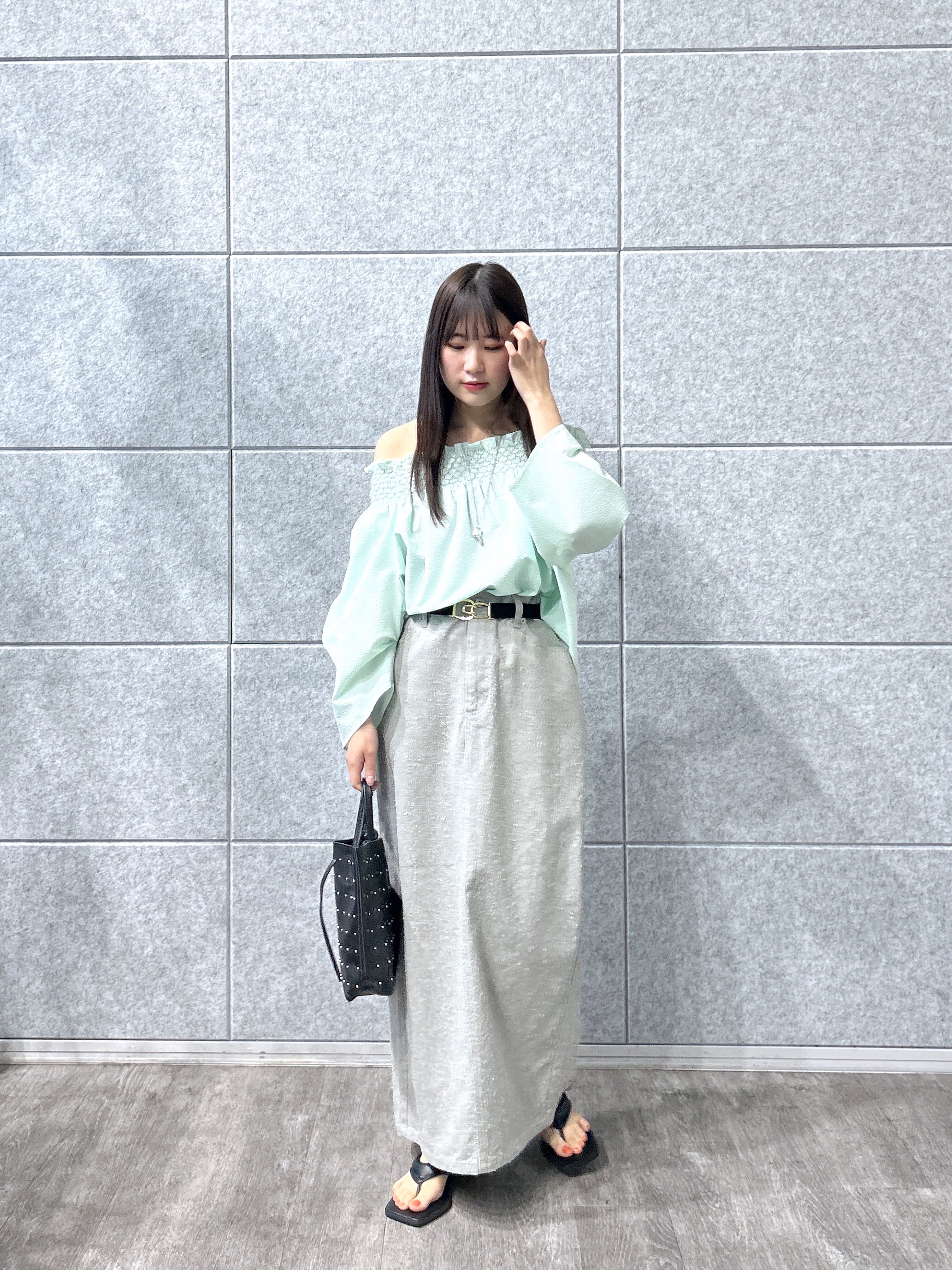 Renoさんの「INDIVI｜サッカーオフショルブラウス【再入荷／2WAY】」を使ったコーディネート