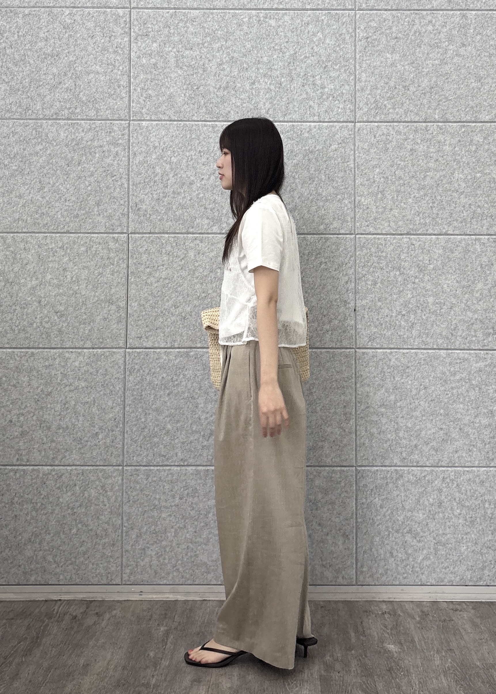 Renoさんの「INDIVI｜ロゴタイトTシャツ」を使ったコーディネート