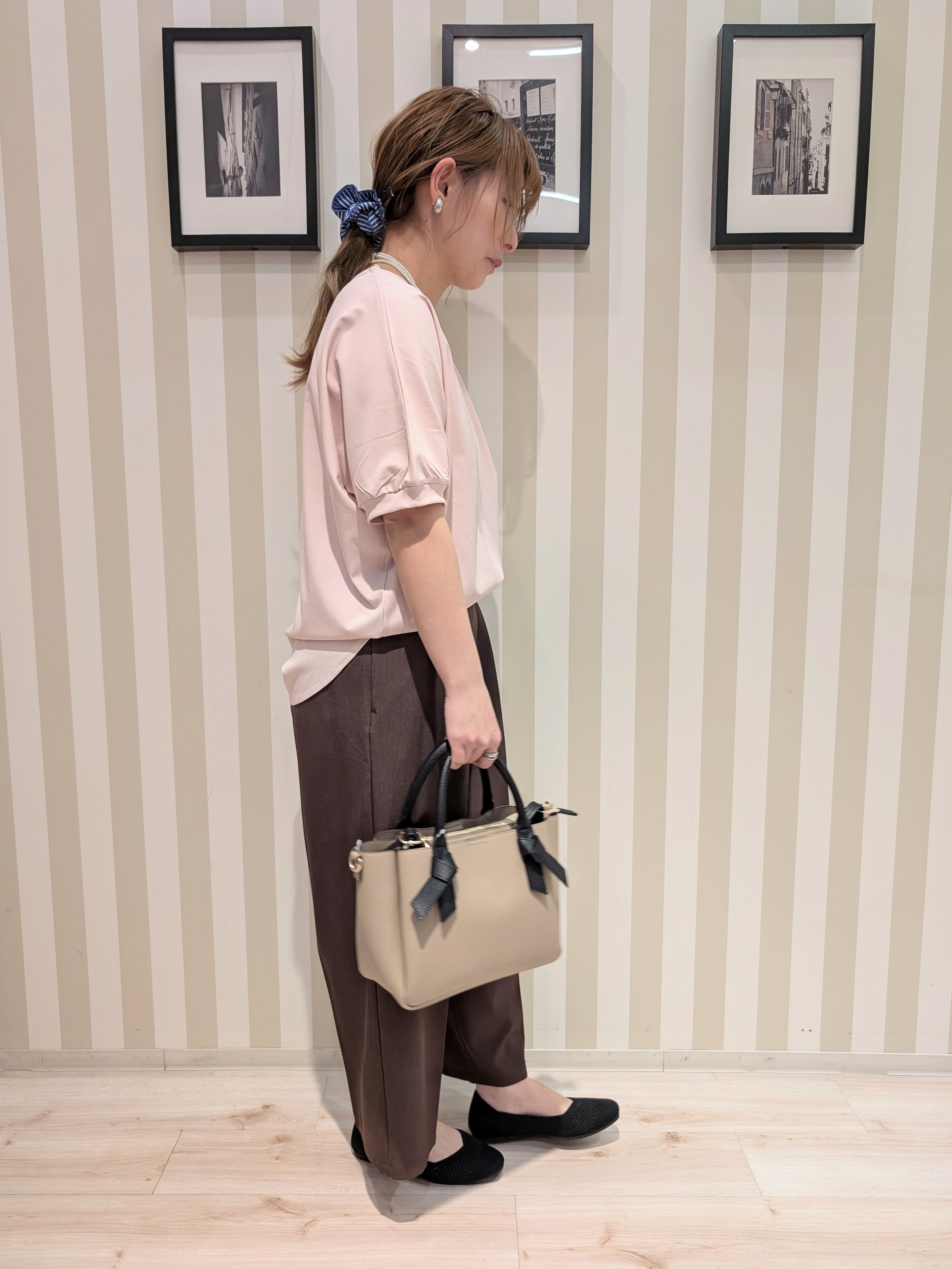 otaさんの「SHOO･LA･RUE｜【洗濯後しわになりにくい】インせず着られる さらっとタッチのドルマンブラウス」を使ったコーディネート