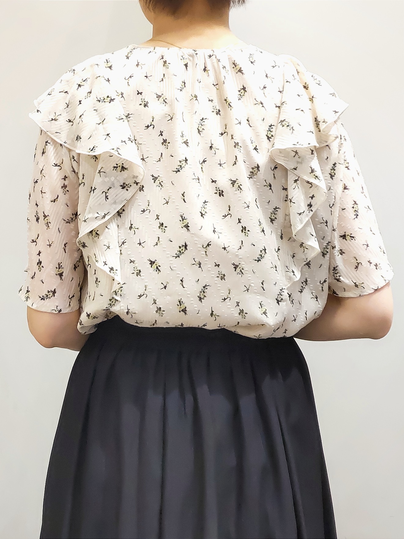 やまちゃんさんの「grove｜高評価！【UVカット】ベーシックショートカーディガン」を使ったコーディネート