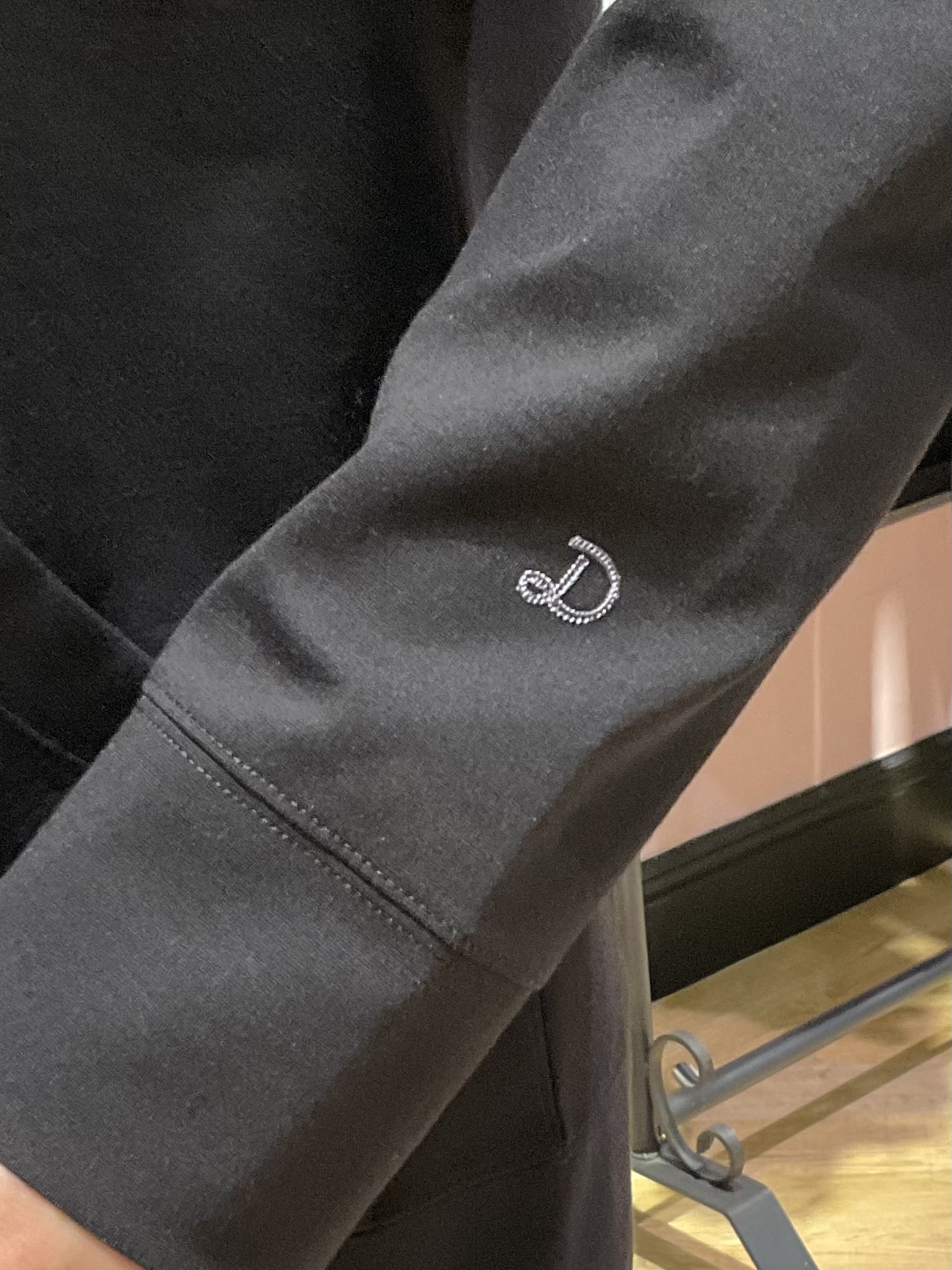 Nagaseさんの「DRESSTERIOR｜【接触冷感／セットアップ可】ドライタッチ ハイカウントジップアップパーカ」を使ったコーディネート