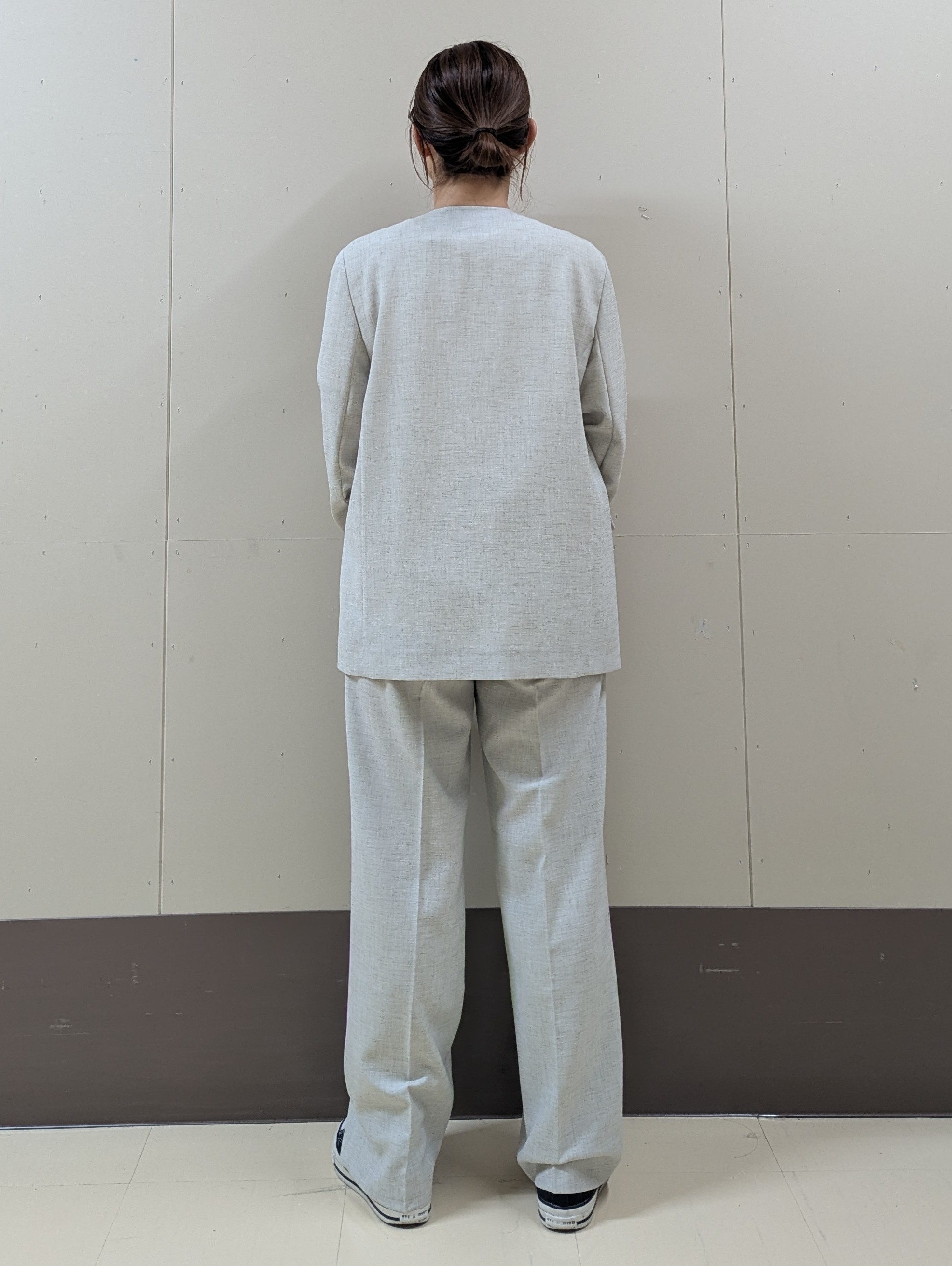 sachiさんの「UNTITLED｜◆【さらりと快適/セットアップ可/UV/接触冷感】スラブカラーレスジャケット」を使ったコーディネート
