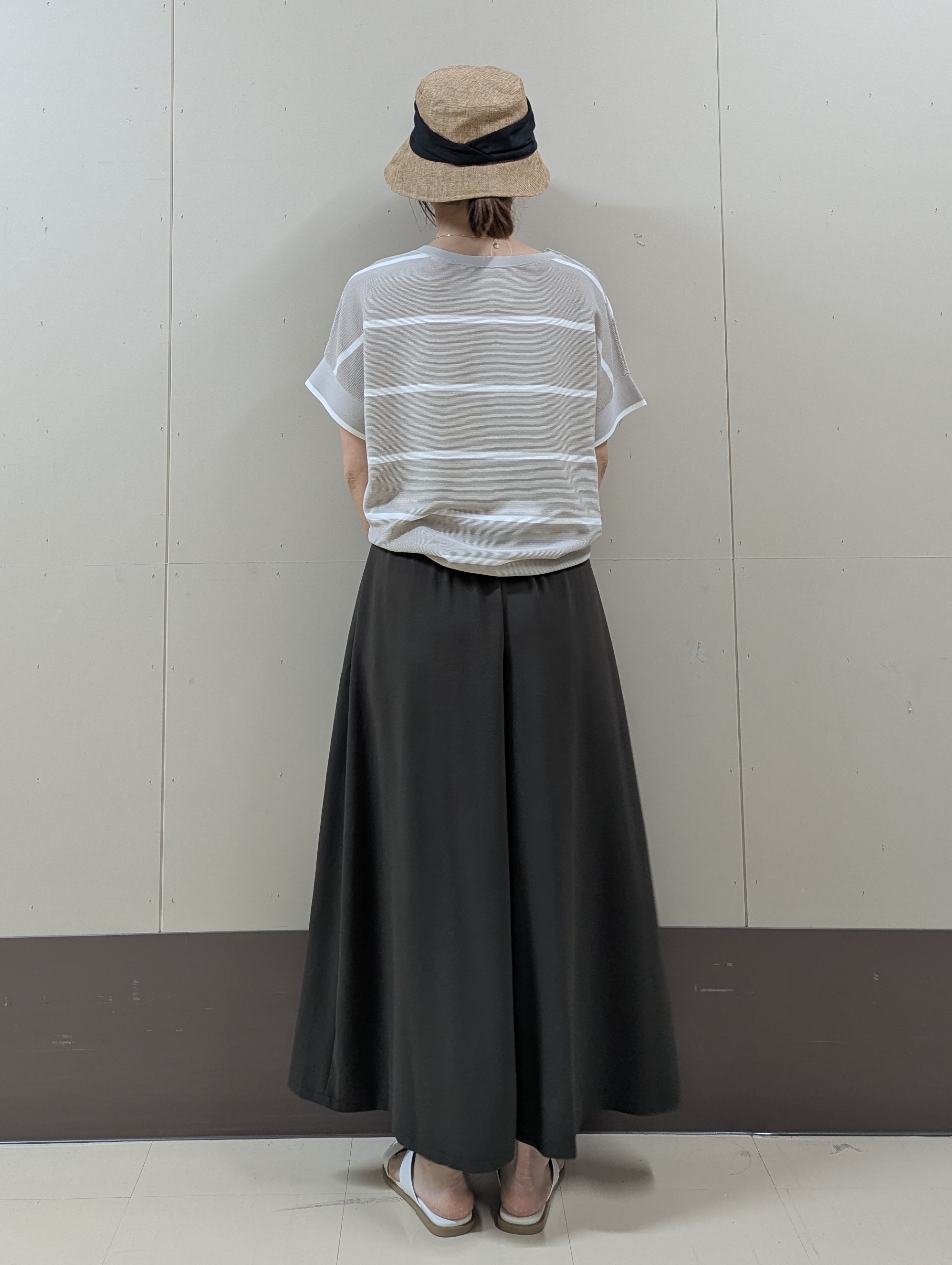 sachiさんの「UNTITLED｜【11色展開/体型カバー】前後2WAYフレンチスリーブニット」を使ったコーディネート