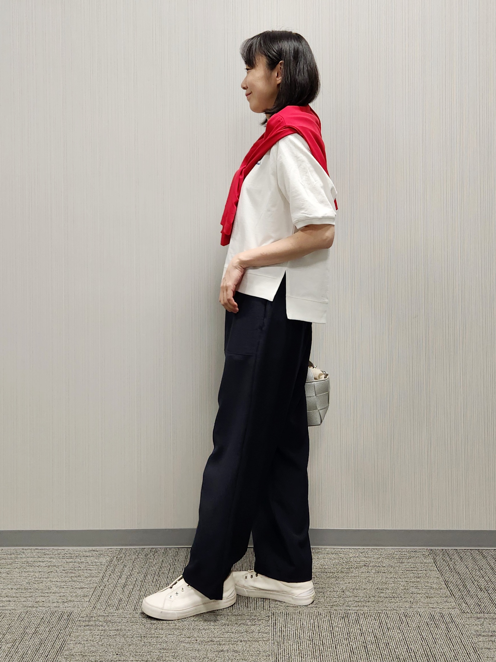 naraさんの「Dessin｜【洗える】ミニ裏毛刺繍ロゴプルオーバー」を使ったコーディネート