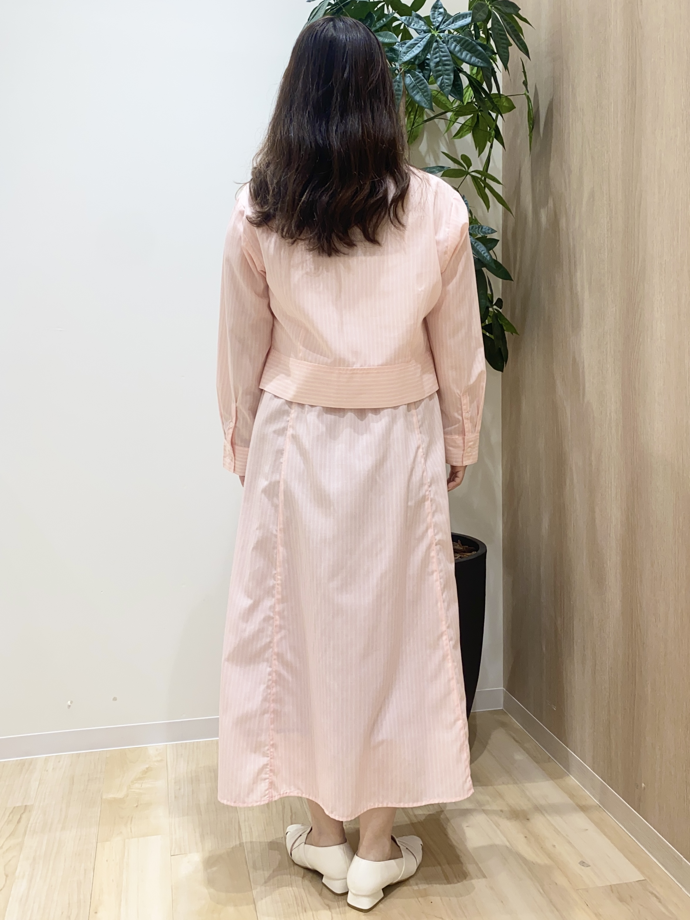 HANAさんの「grove｜【イージーケア】麻混クロップドシャツ」を使ったコーディネート