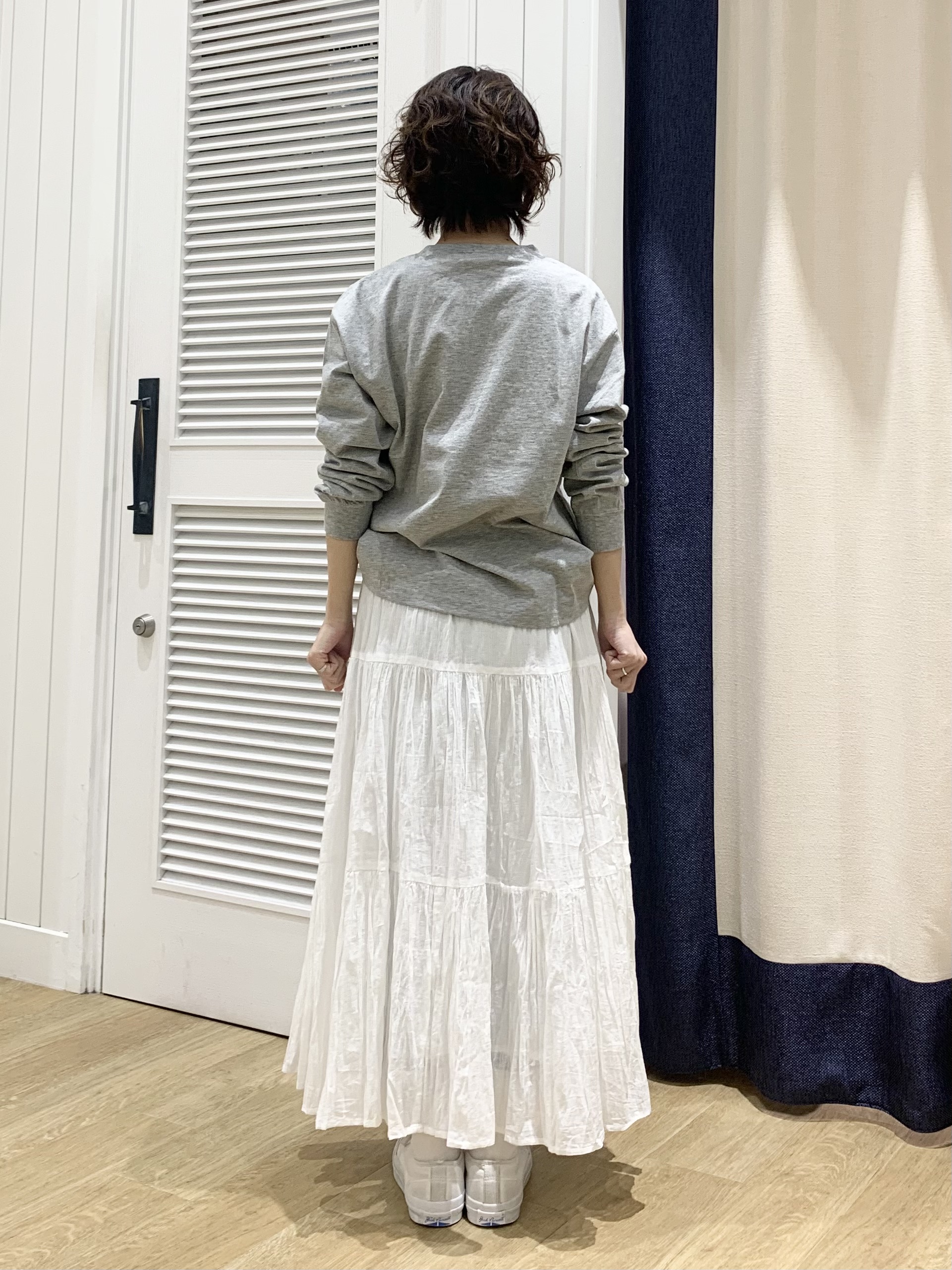 IMARIさんの「Dessin｜【洗える】コットンロゴロングTシャツ」を使ったコーディネート