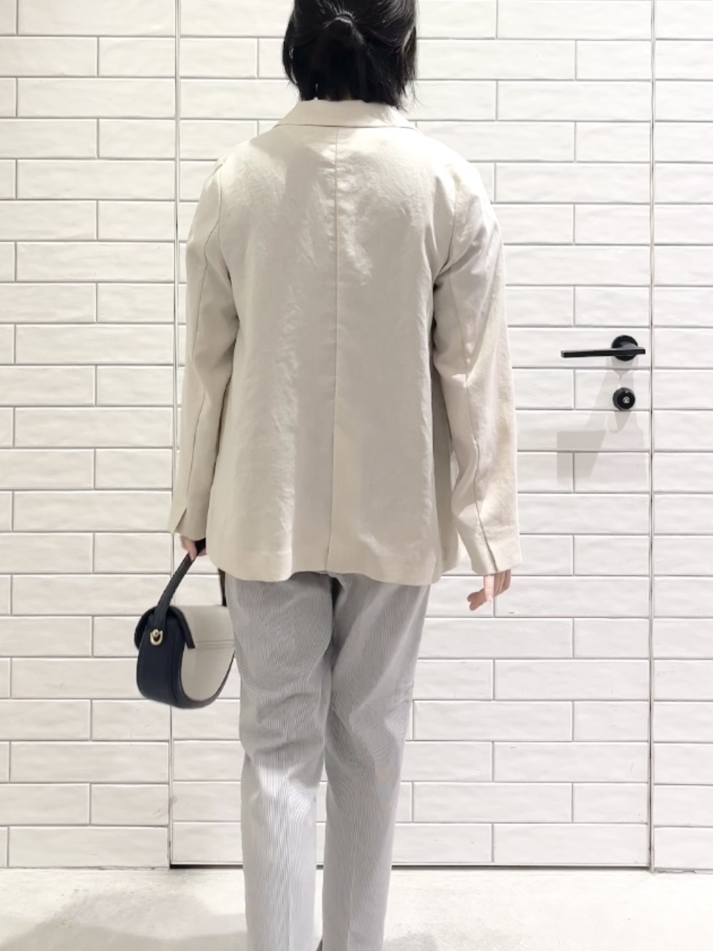 しおりさんの「OPAQUE.CLIP｜【UV／接触冷感】ダブルブレストジャケット《防シワ加工／洗える》」を使ったコーディネート