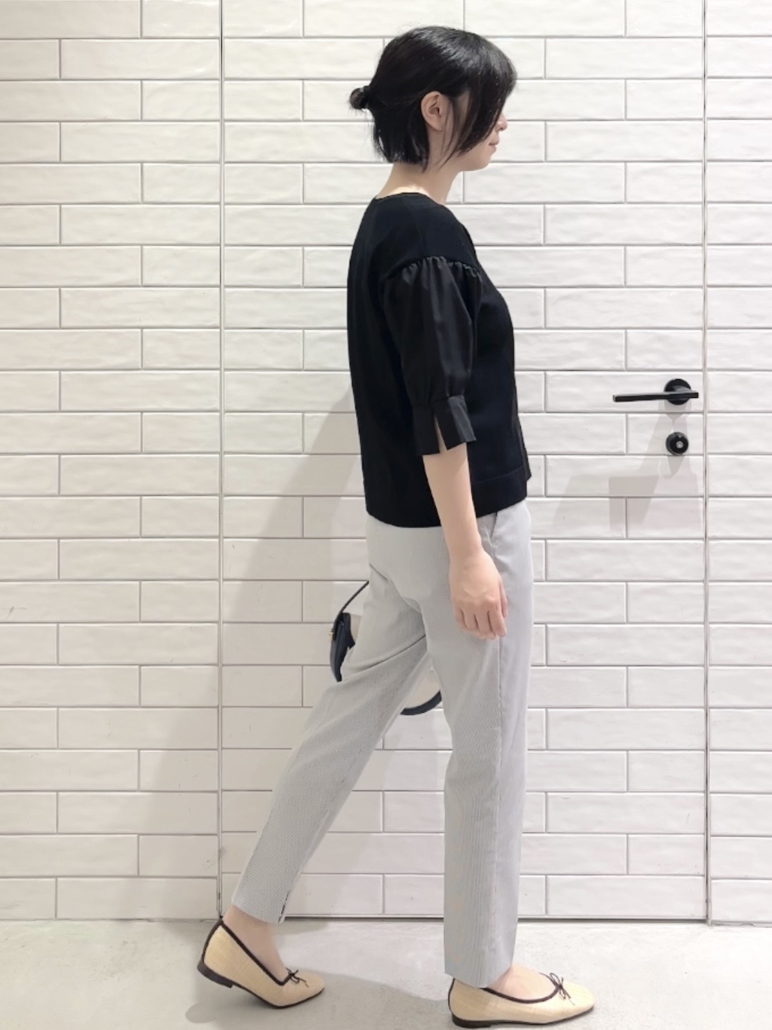 しおりさんの「OPAQUE.CLIP｜ボリュームスリーブドッキングニット」を使ったコーディネート