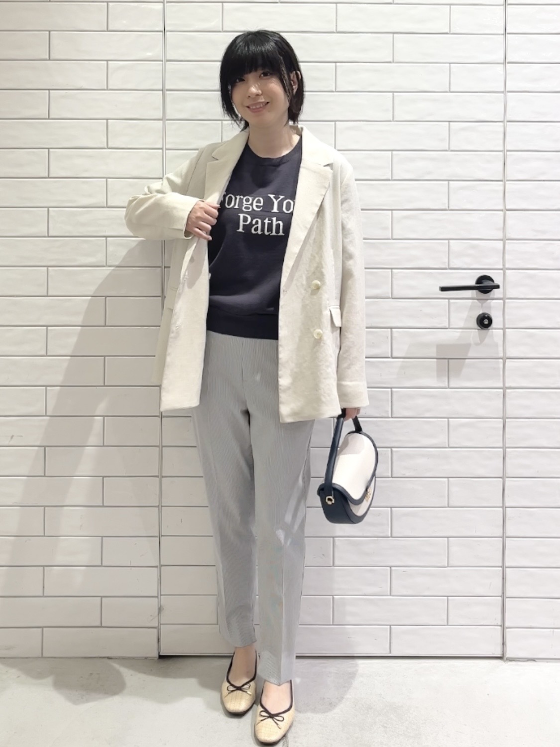 しおりさんの「OPAQUE.CLIP｜【UV／接触冷感】ダブルブレストジャケット《防シワ加工／洗える》」を使ったコーディネート