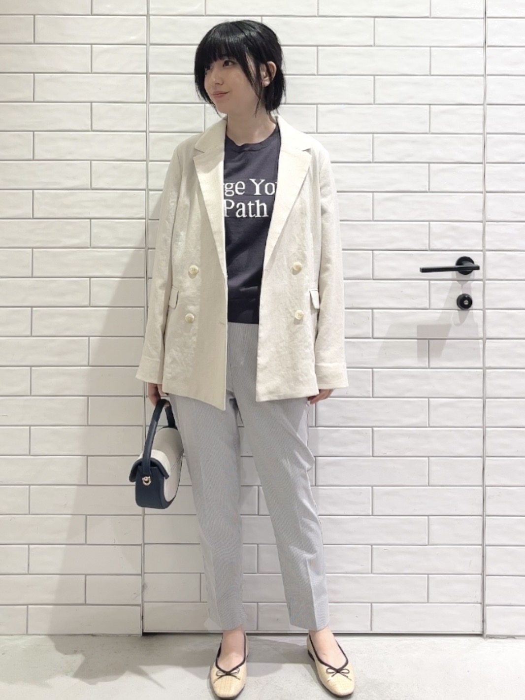 しおりさんの「OPAQUE.CLIP｜【UV／接触冷感】ダブルブレストジャケット《防シワ加工／洗える》」を使ったコーディネート