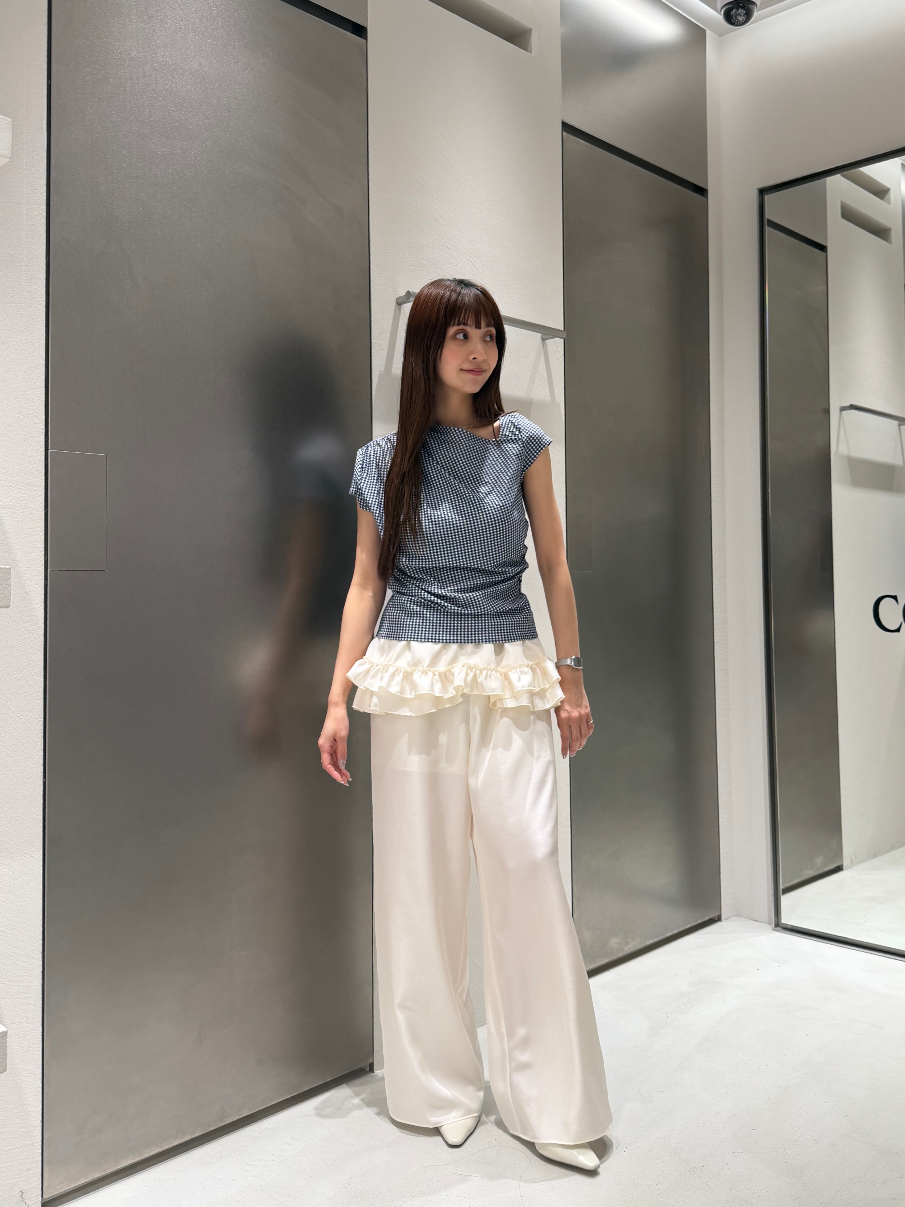 kanamiさんの「CODE A｜gingham edge tops」を使ったコーディネート