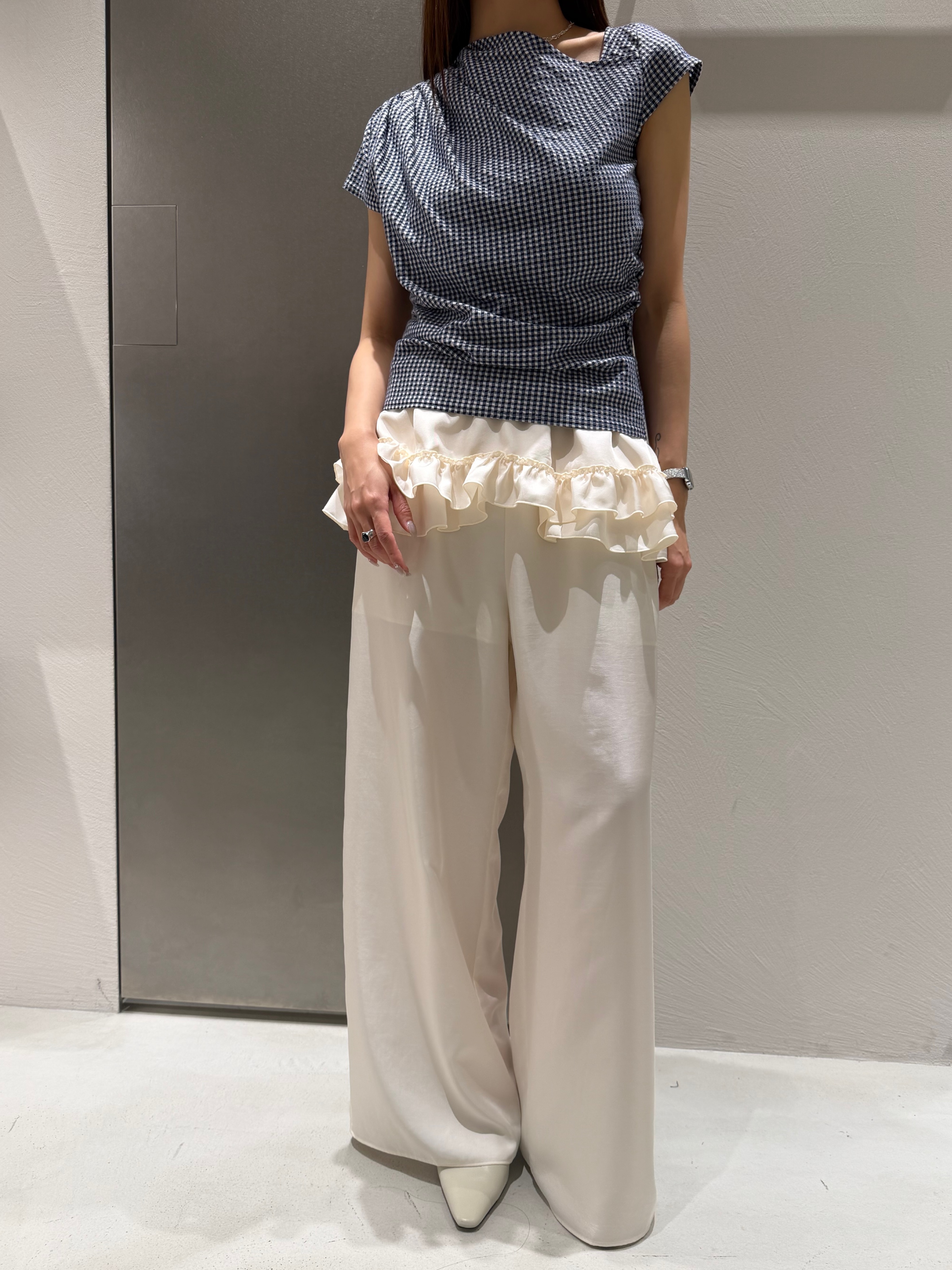 kanamiさんの「CODE A｜gingham edge tops」を使ったコーディネート