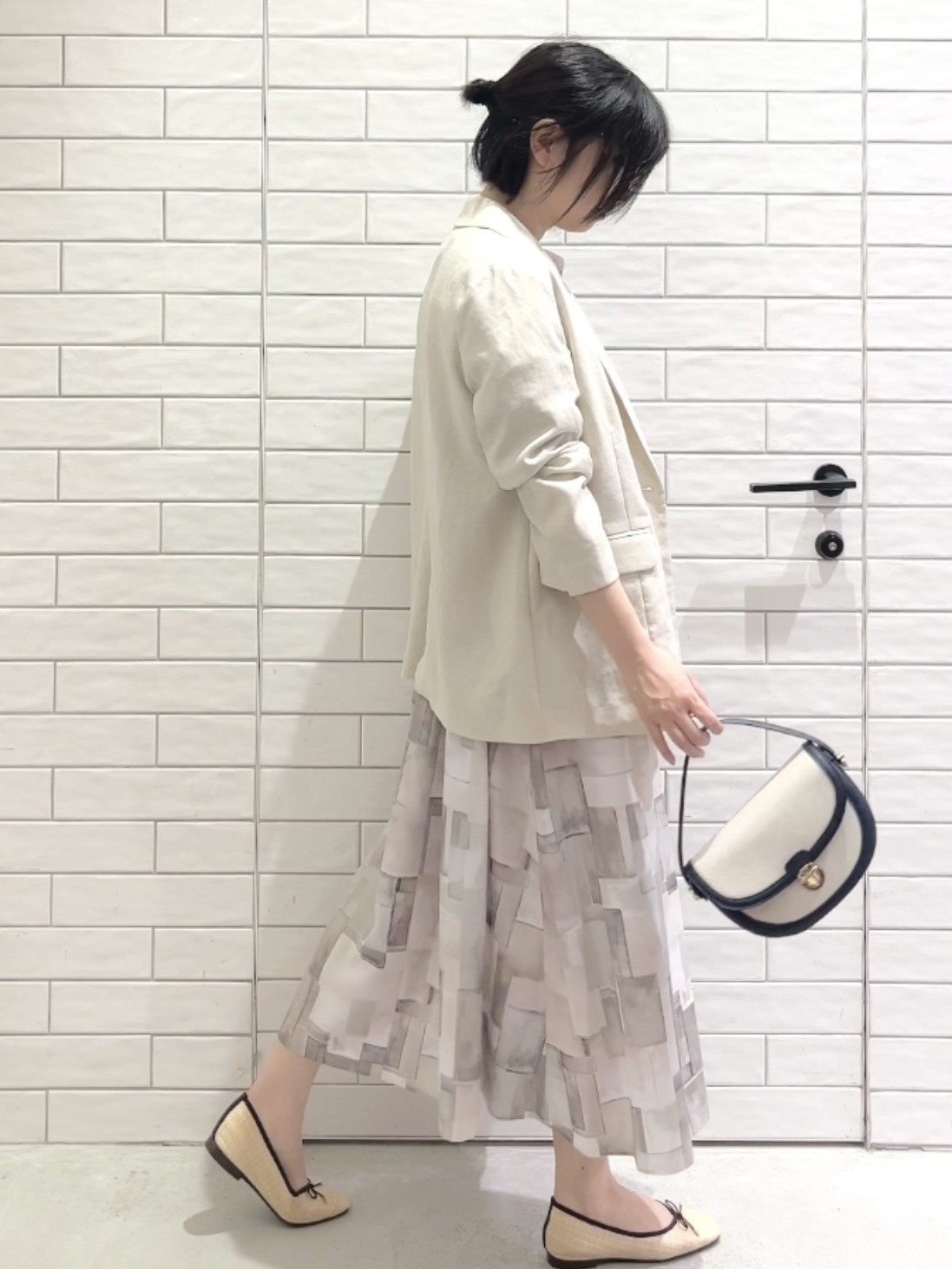 しおりさんの「OPAQUE.CLIP｜【UV／接触冷感】ダブルブレストジャケット《防シワ加工／洗える》」を使ったコーディネート