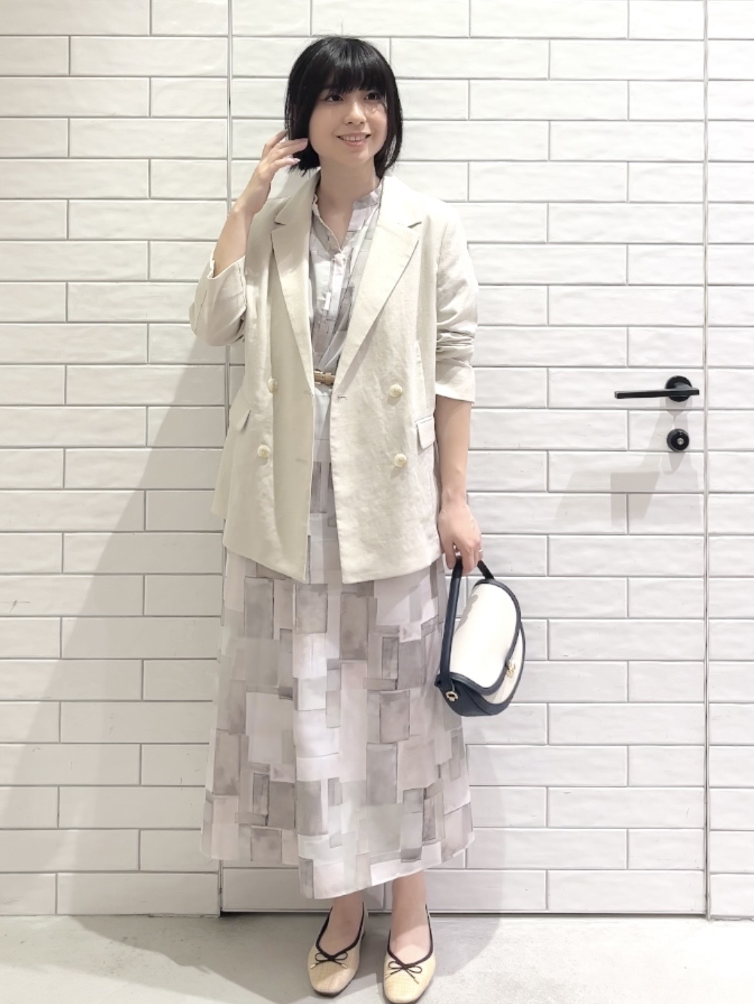 しおりさんの「OPAQUE.CLIP｜【UV／接触冷感】ダブルブレストジャケット《防シワ加工／洗える》」を使ったコーディネート