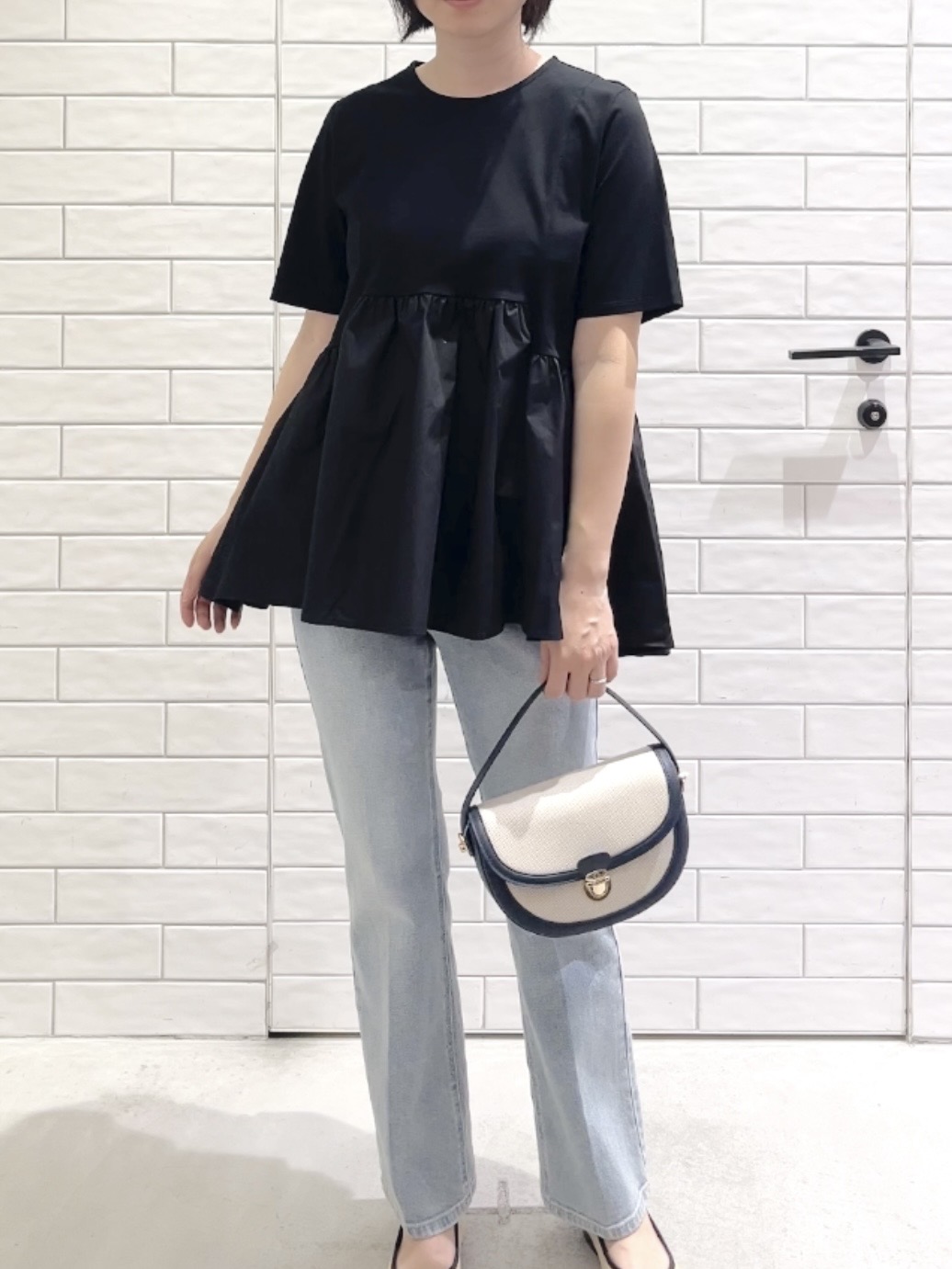 しおりさんの「OPAQUE.CLIP｜ペプラムドッキングカットソー【洗濯機OK】」を使ったコーディネート