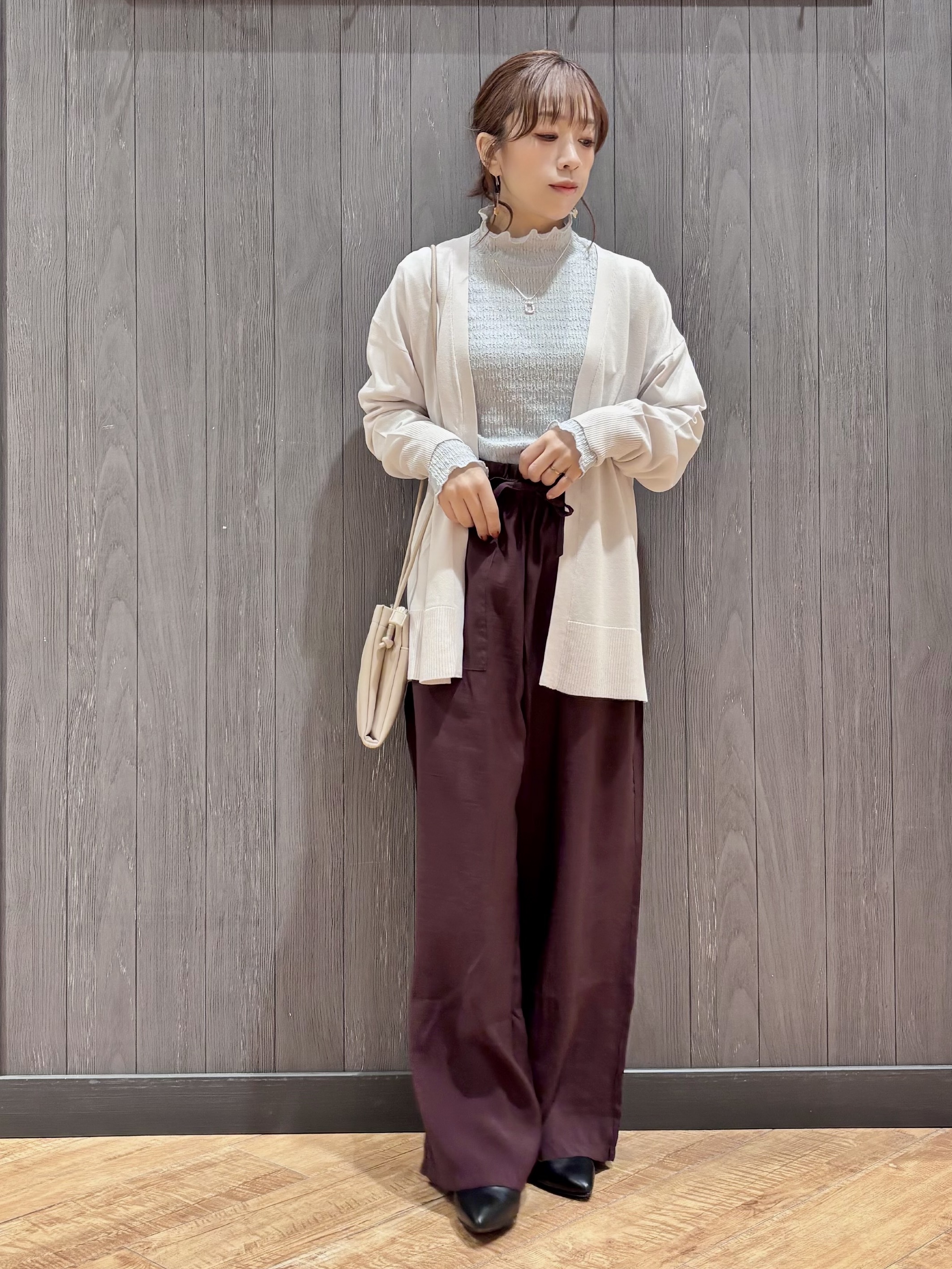 meiさんの「SHOO･LA･RUE｜【洗濯機可/UV】さらっとしたタッチが心地よい ミドルカーディガン」を使ったコーディネート