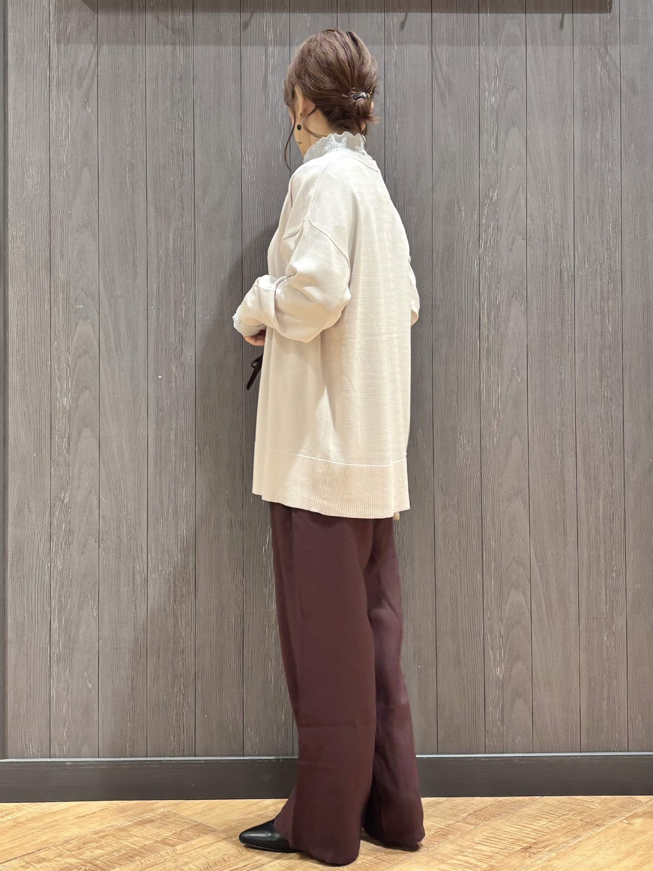 meiさんの「SHOO･LA･RUE｜【洗濯機可/UV】さらっとしたタッチが心地よい ミドルカーディガン」を使ったコーディネート