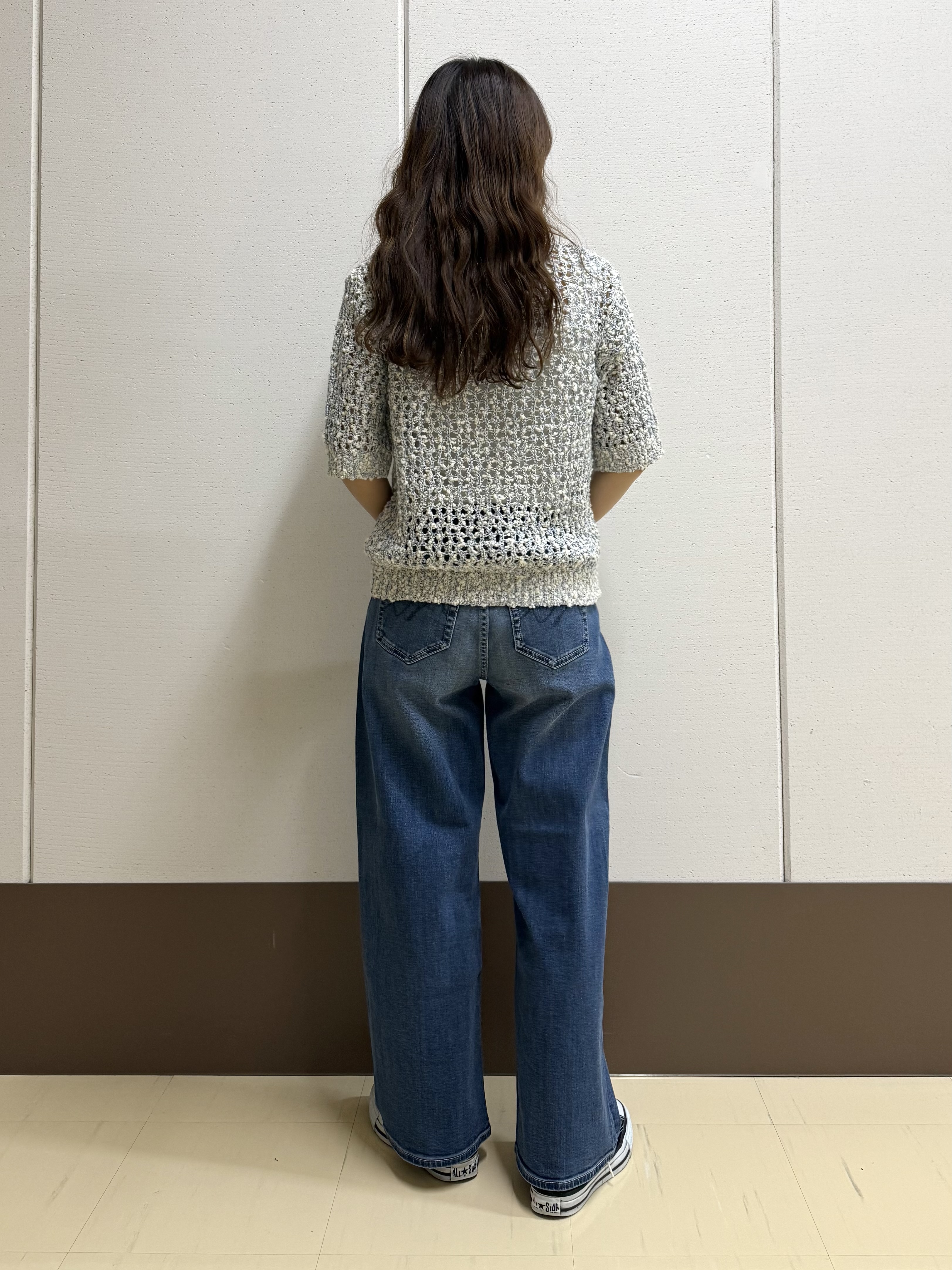mamiさんの「INDIVI｜【洗える／ラメ混／5分袖】イタリア糸ファンシーヤーンニット」を使ったコーディネート