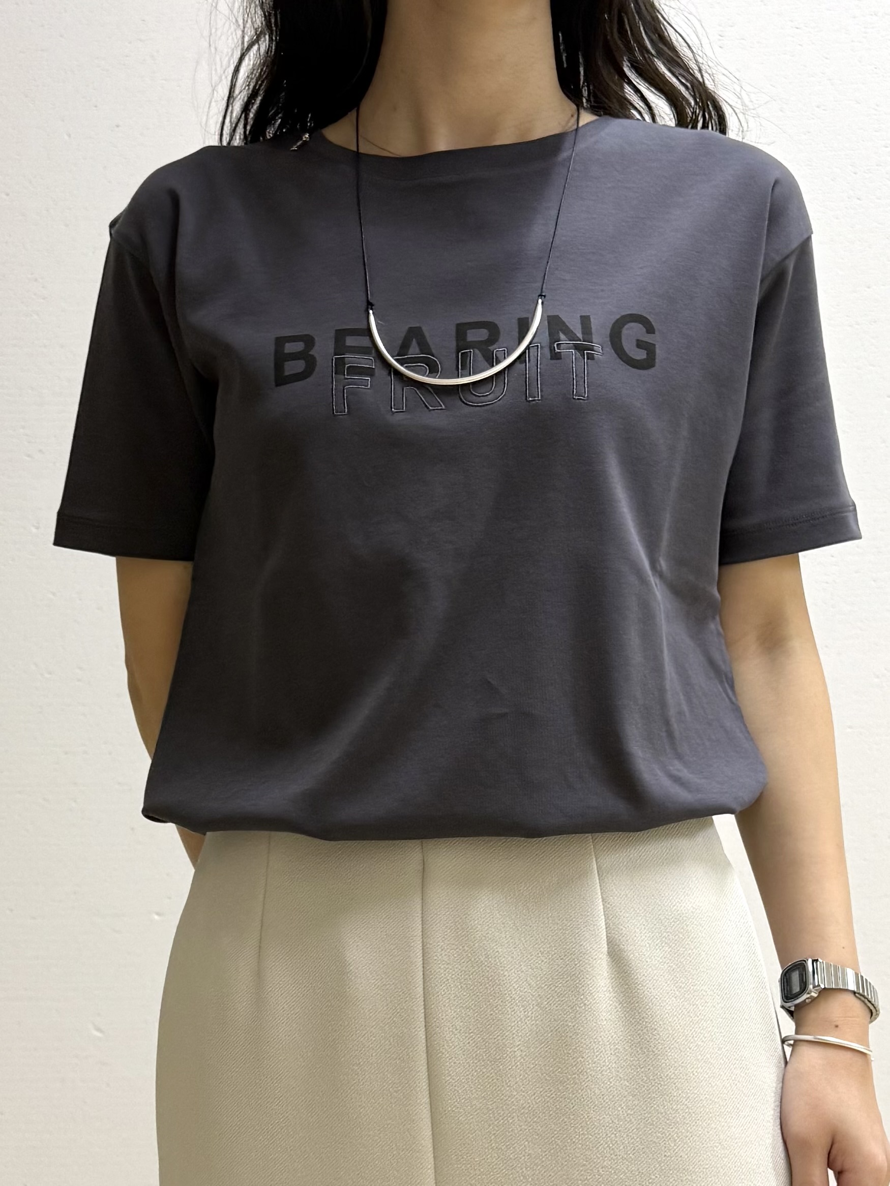 mamiさんの「INDIVI｜【UVケア／選べるグラフィック】スムースジャージTシャツ」を使ったコーディネート
