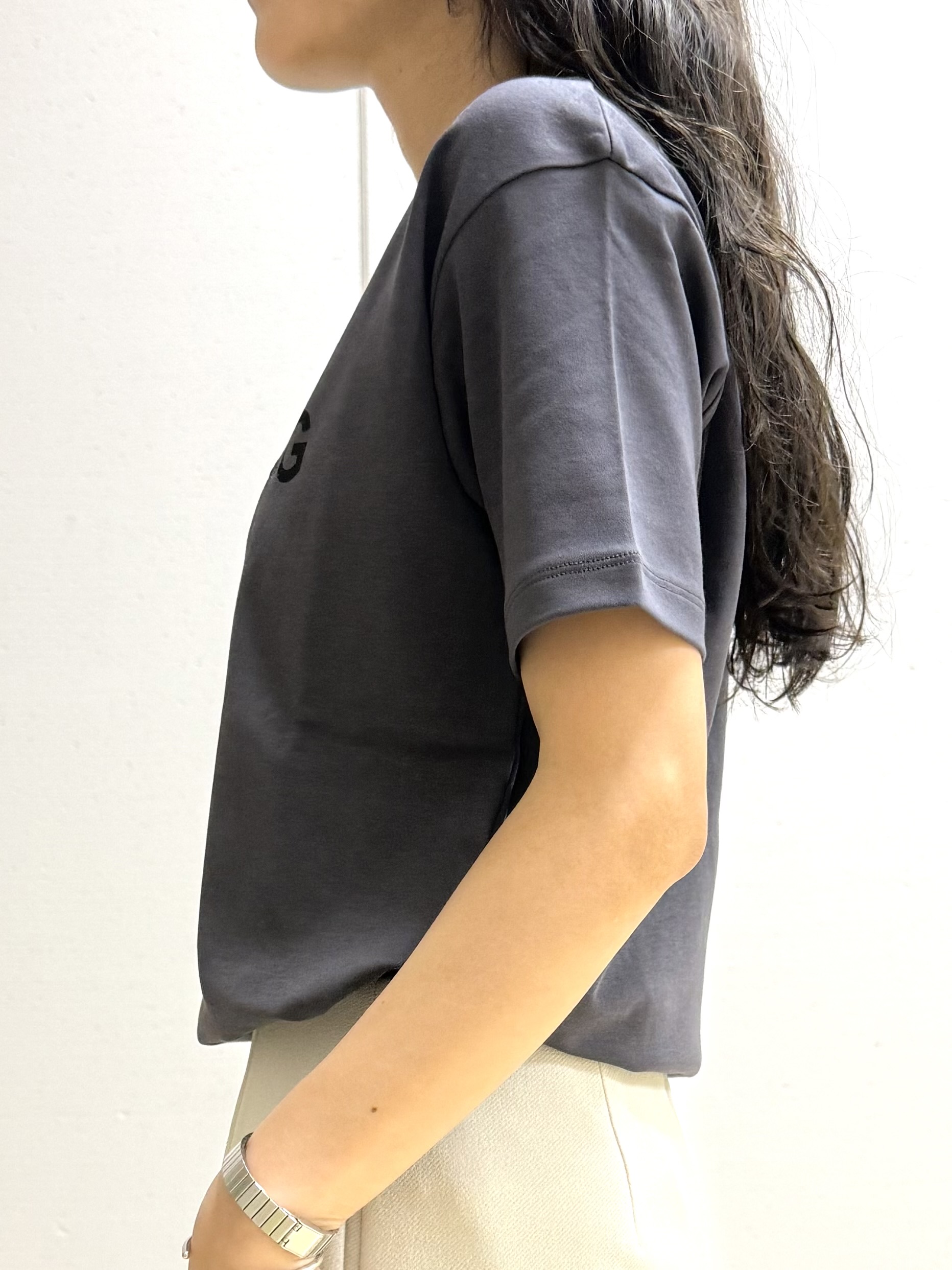 mamiさんの「INDIVI｜【UVケア／選べるグラフィック】スムースジャージTシャツ」を使ったコーディネート