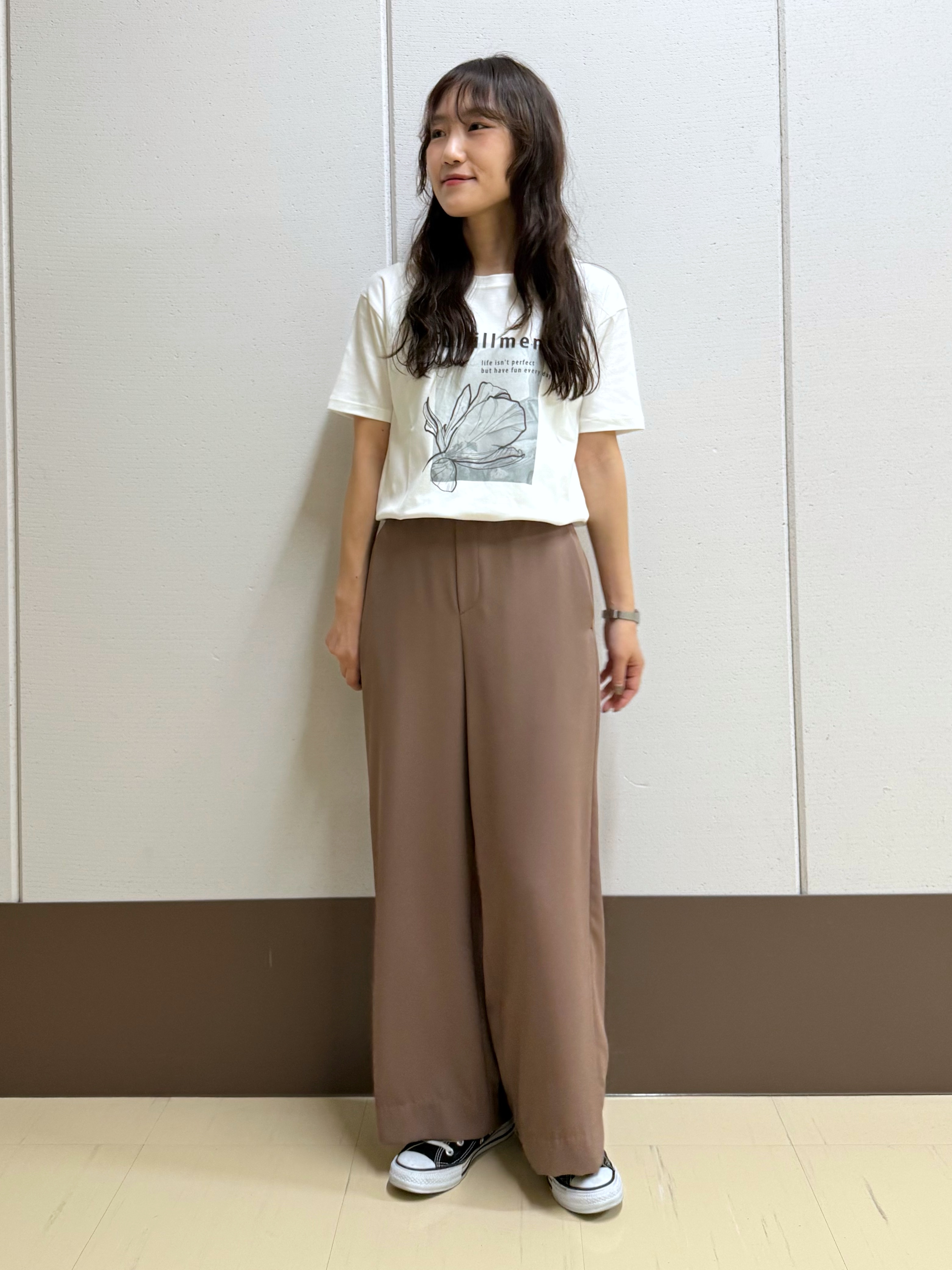 mamiさんの「INDIVI｜【UVケア／選べるグラフィック】スムースジャージTシャツ」を使ったコーディネート
