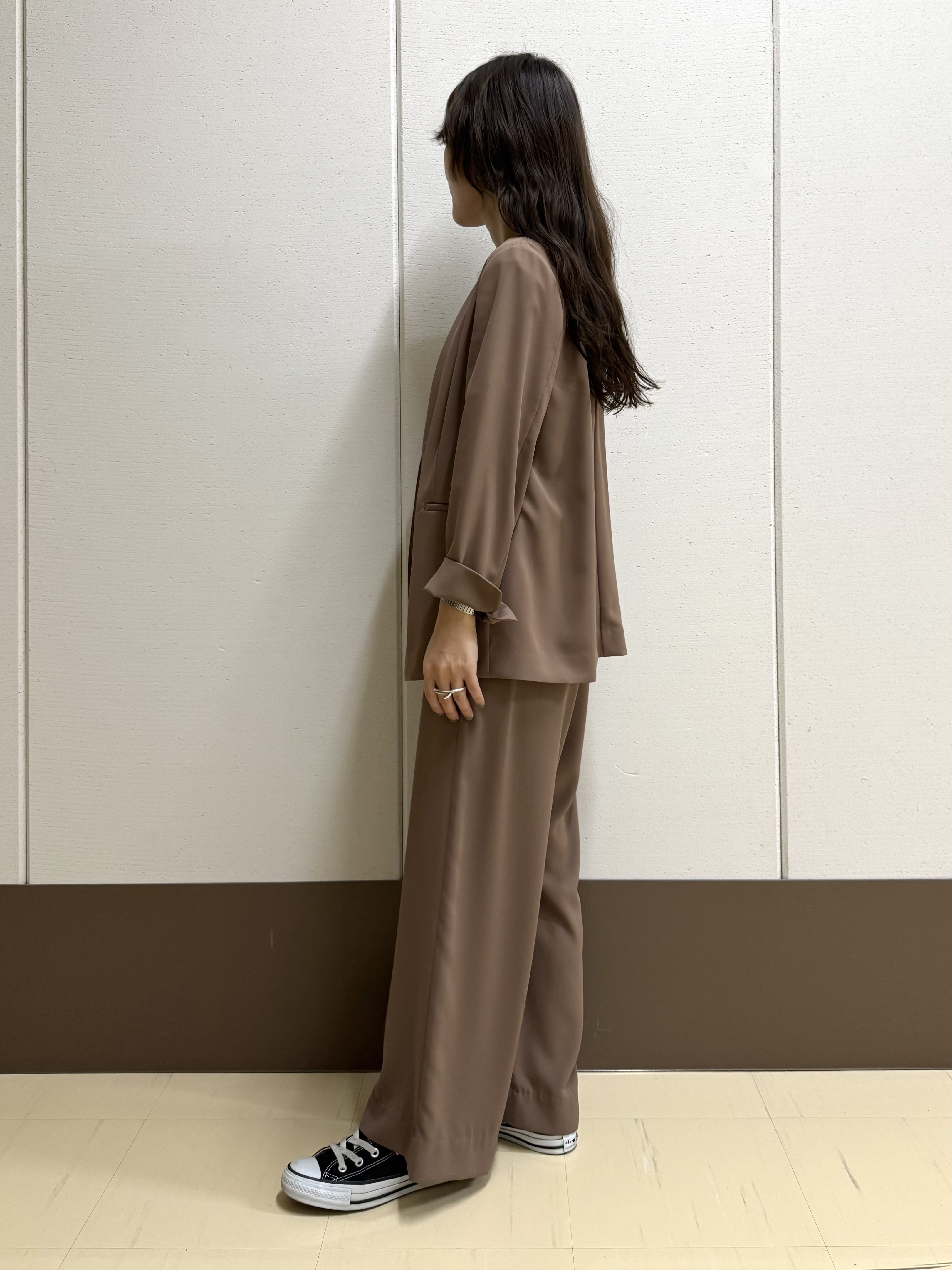 mamiさんの「INDIVI｜【UVケア／選べるグラフィック】スムースジャージTシャツ」を使ったコーディネート
