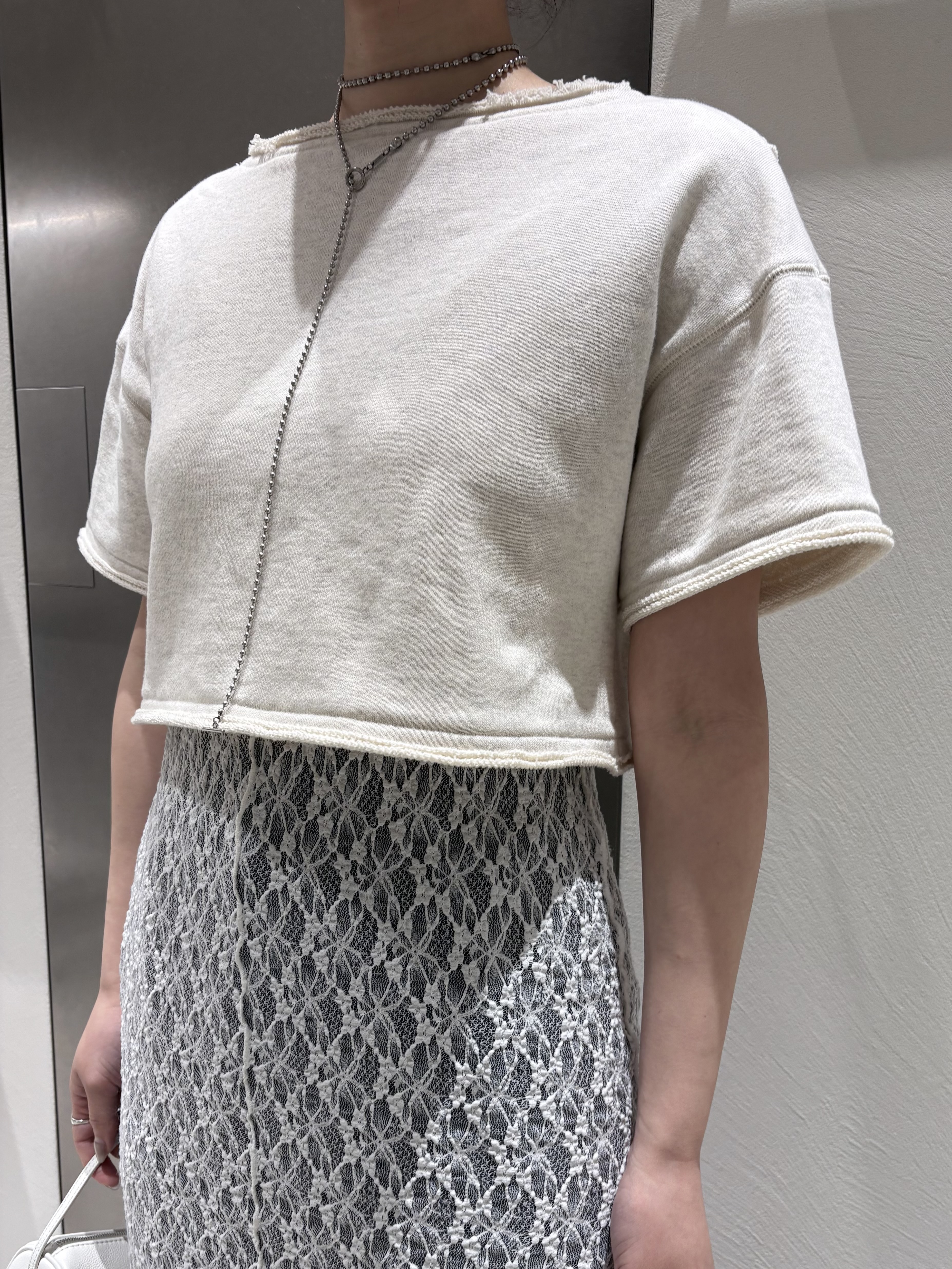 iwamiさんの「CODE A｜back open half－sleeve sweat」を使ったコーディネート