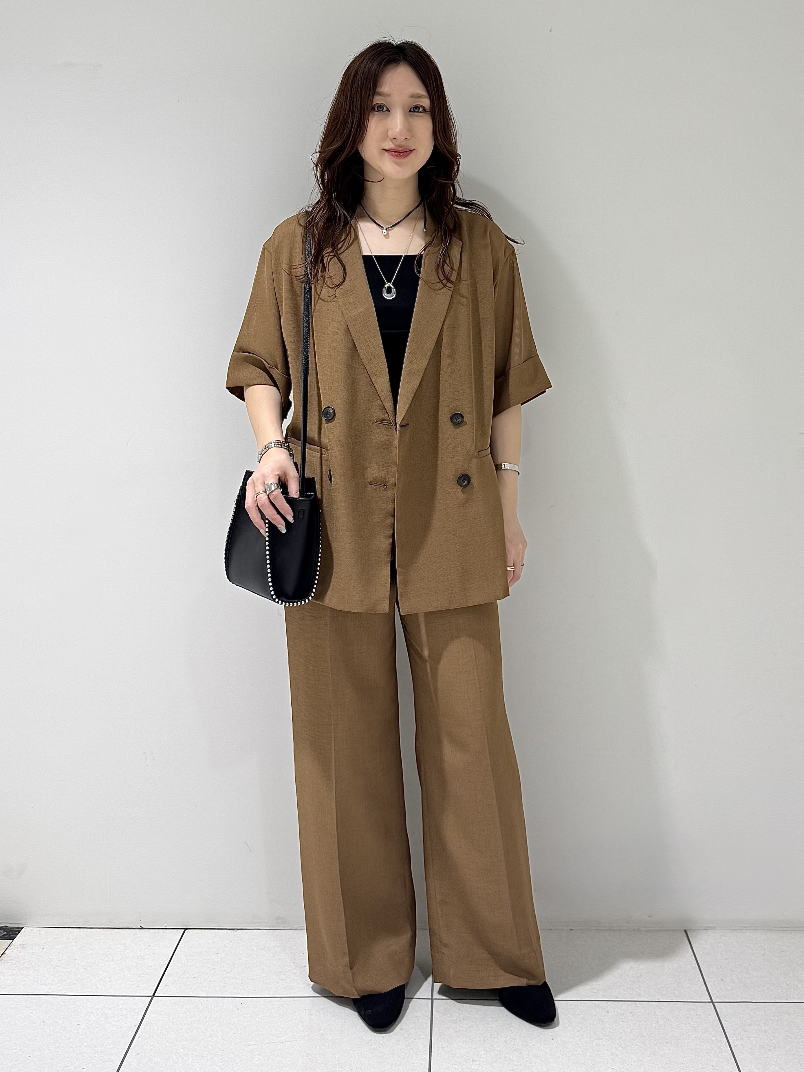 そんさんの「INDIVI｜【洗える／メッシュ素材／SETUP可能】半袖シアージャケット」を使ったコーディネート