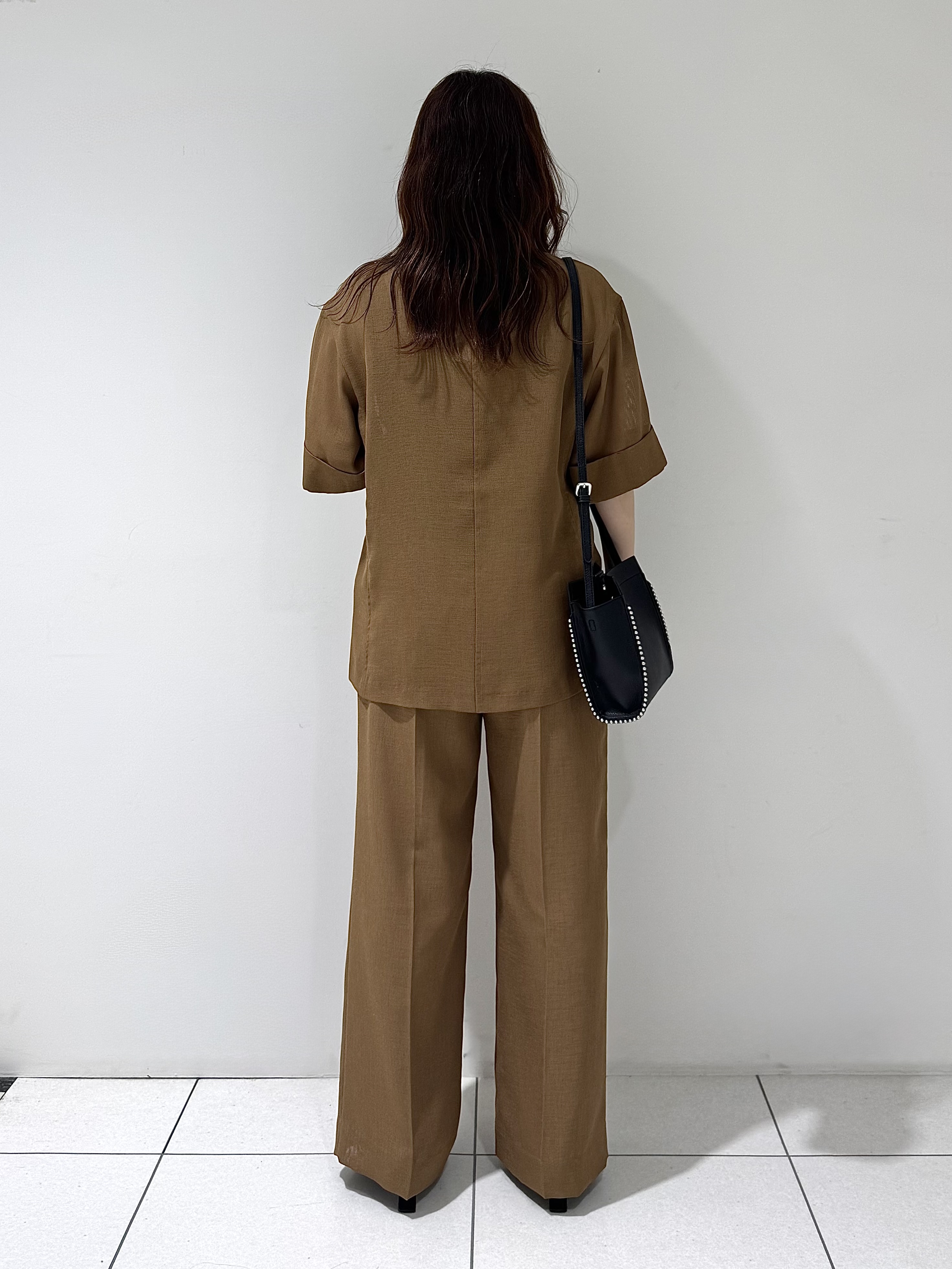 そんさんの「INDIVI｜【洗える／メッシュ素材／SETUP可能】半袖シアージャケット」を使ったコーディネート