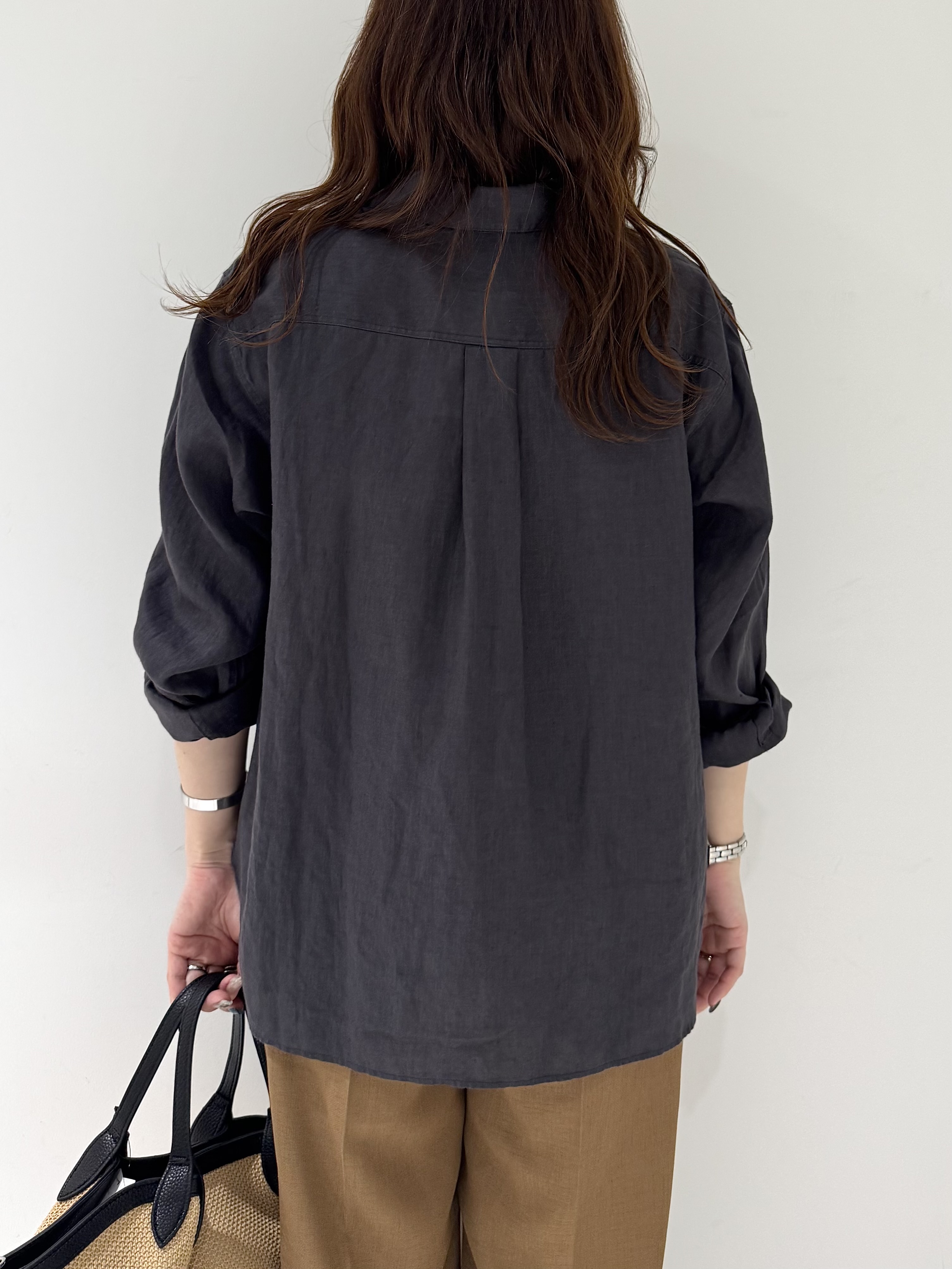 そんさんの「INDIVI｜【接触冷感／2WAY】カシュクールリネンシャツ」を使ったコーディネート