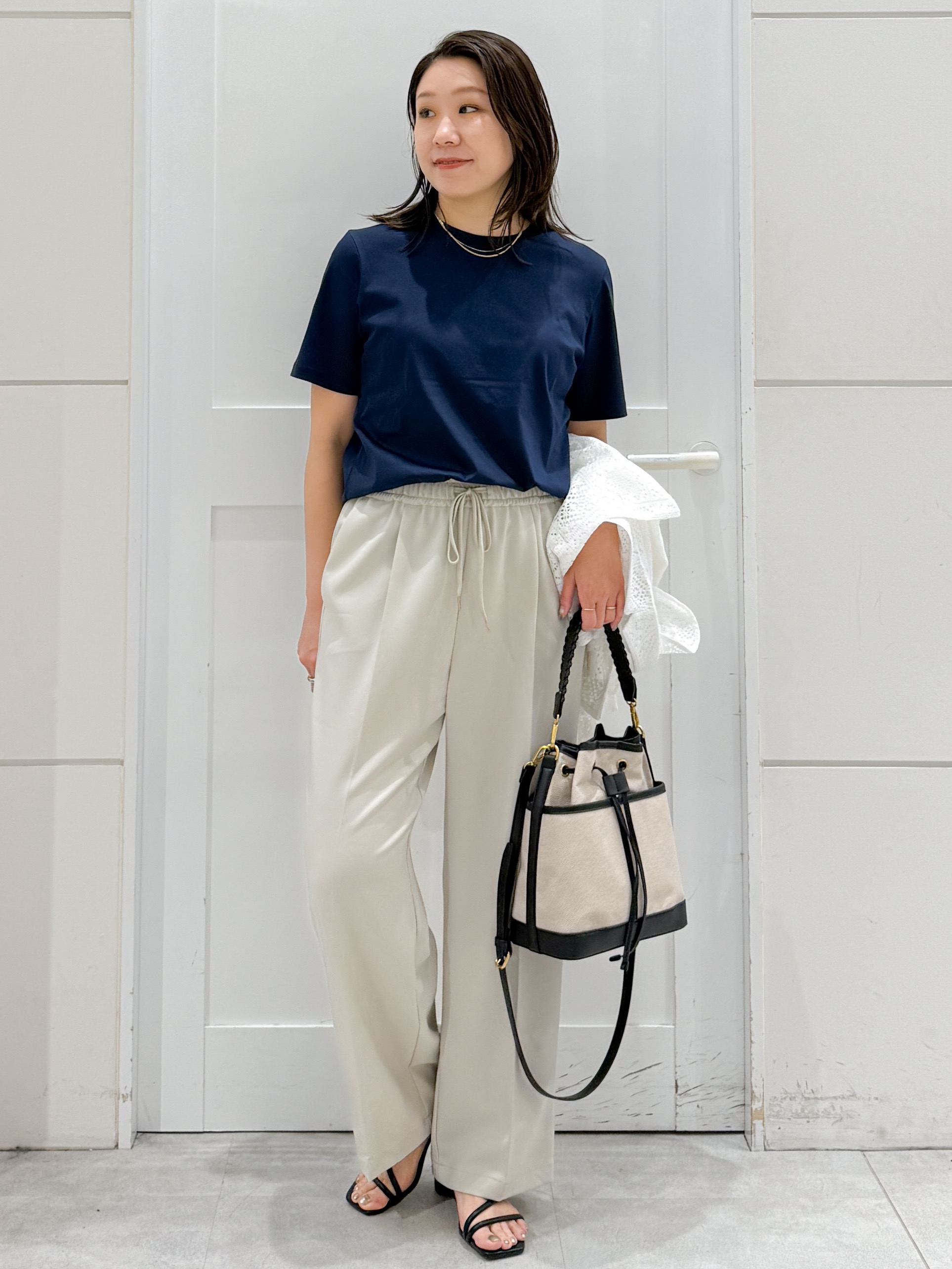 yuka.aさんの「OPAQUE.CLIP｜オーガニックコットン混ベーシックTシャツ【洗濯機OK】《SS～LL》」を使ったコーディネート