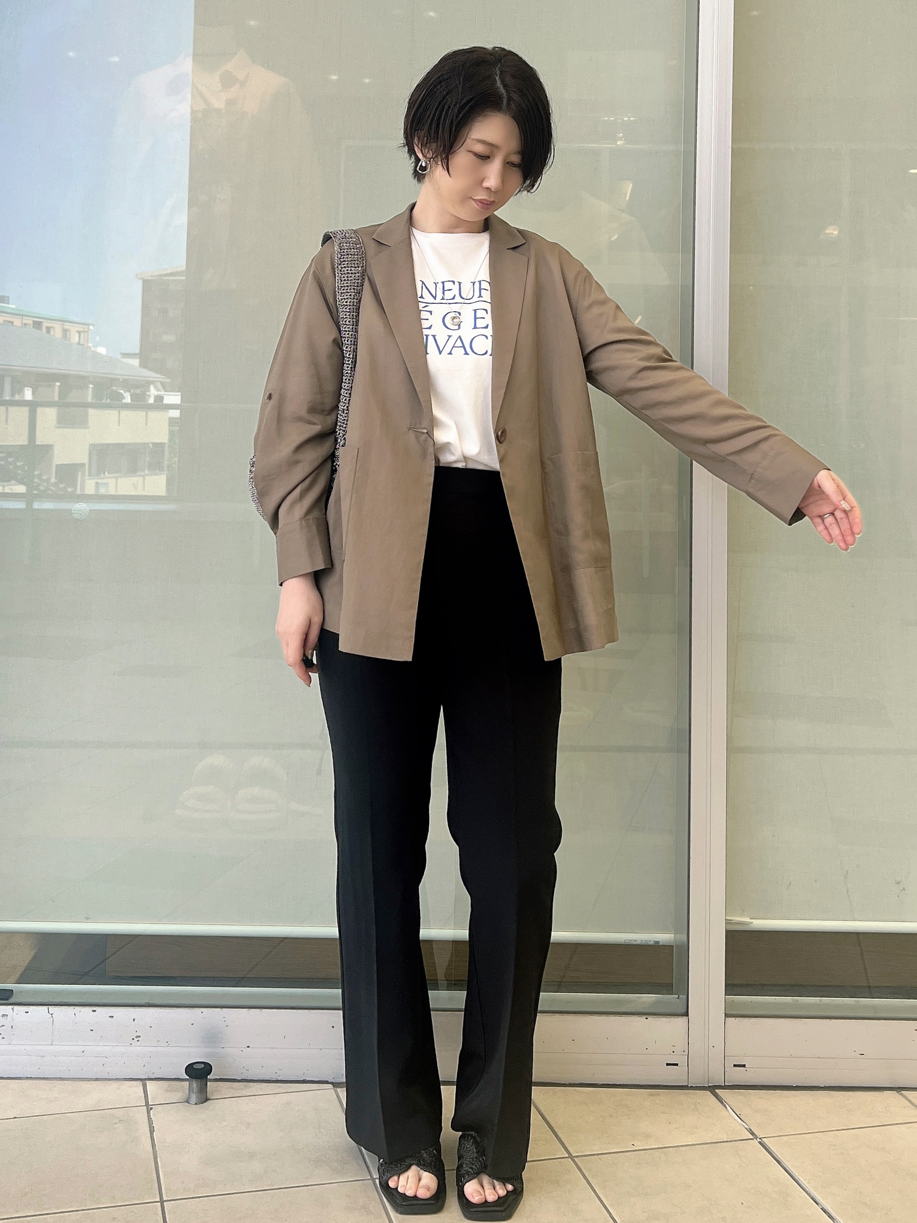 yo-koさんの「OPAQUE.CLIP｜2WAYスリーブシアーテーラードジャケット【洗濯機OK】」を使ったコーディネート