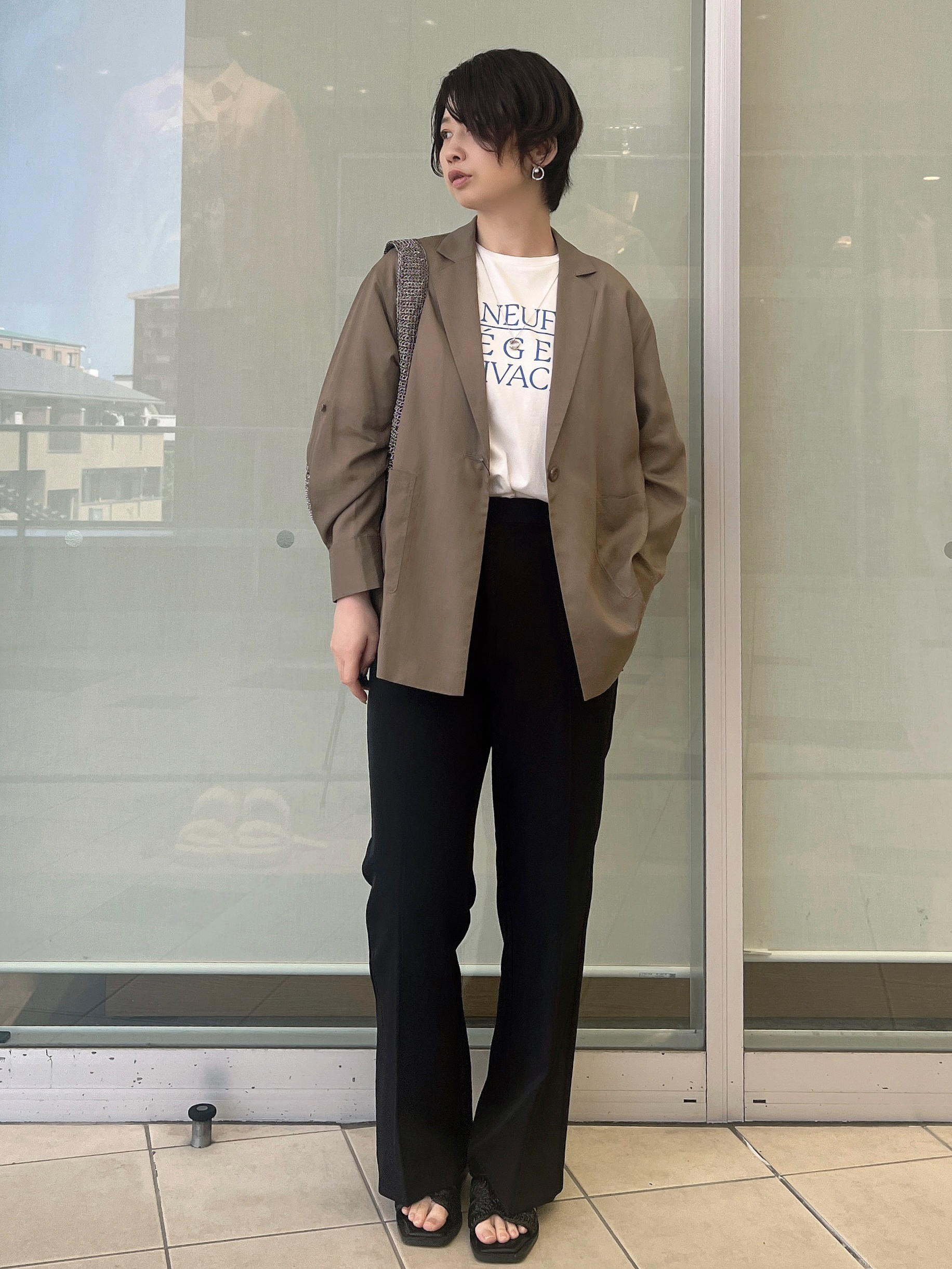 yo-koさんの「OPAQUE.CLIP｜2WAYスリーブシアーテーラードジャケット【洗濯機OK】」を使ったコーディネート