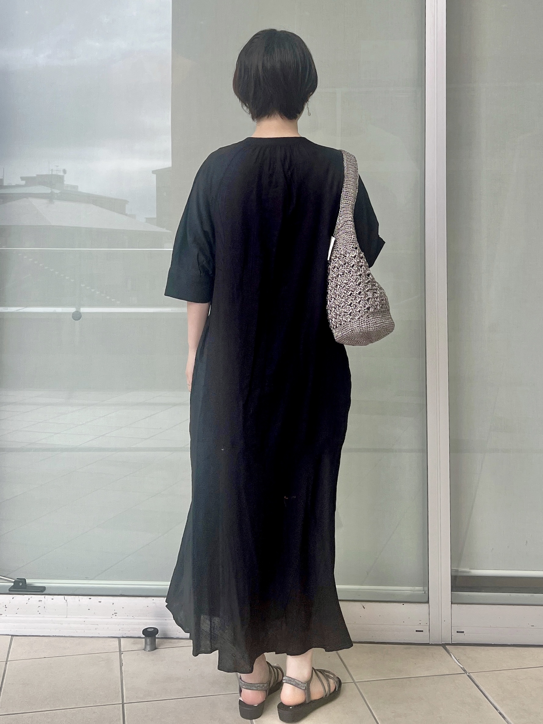 yo-koさんの「OPAQUE.CLIP｜キーネックロングワンピース【洗える】」を使ったコーディネート