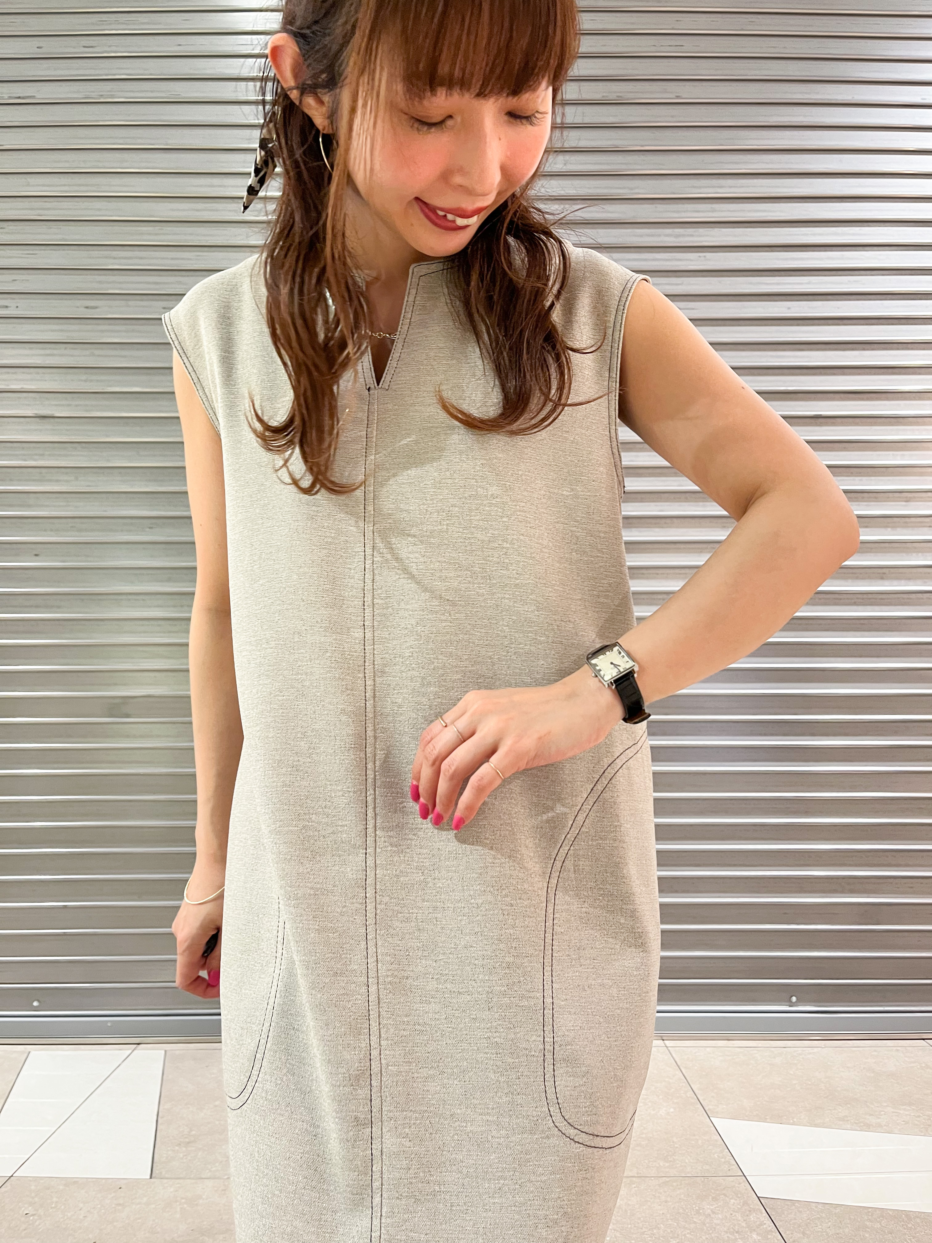 じゅんさんの「DRESSTERIOR｜【セットアップ可/UVカット/接触冷感/吸水速乾】ウォッシャブル Iラインワンピース」を使ったコーディネート