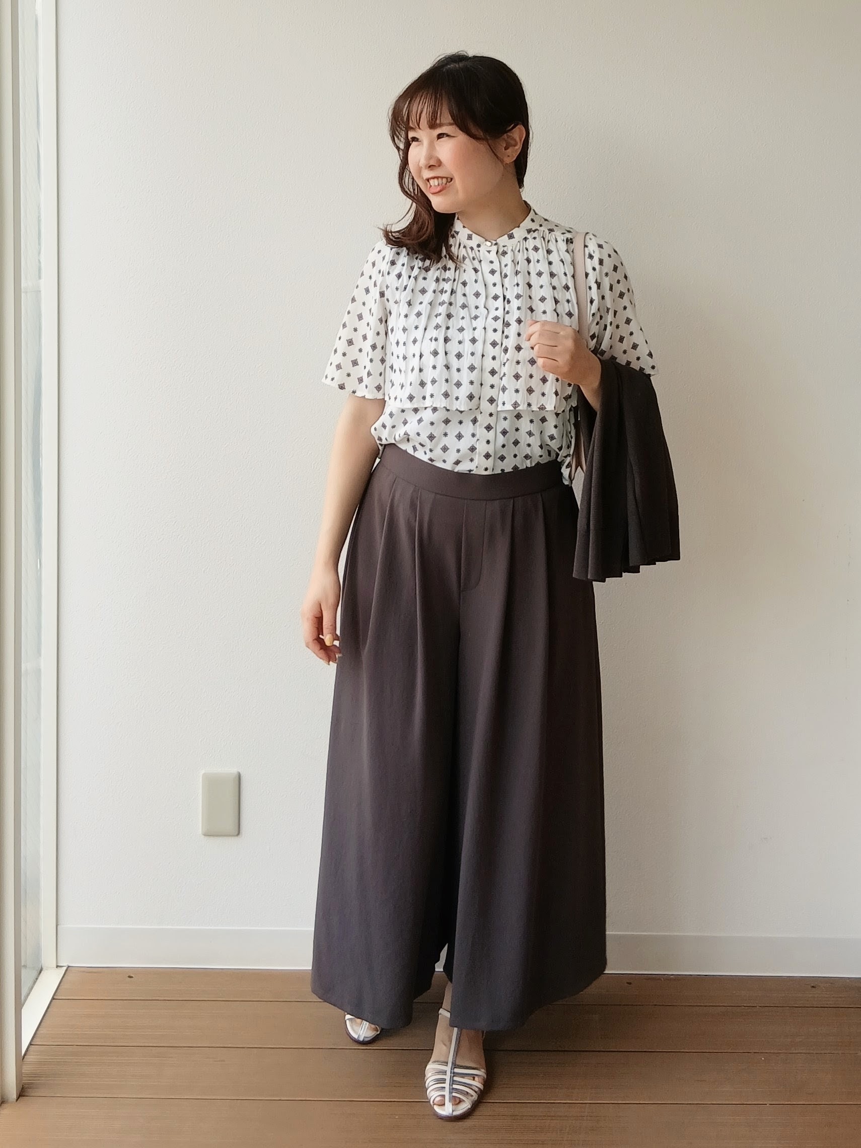 なみきさんの「UNTITLED｜【日除け・冷房対策に】コットンリネンカーディガン」を使ったコーディネート