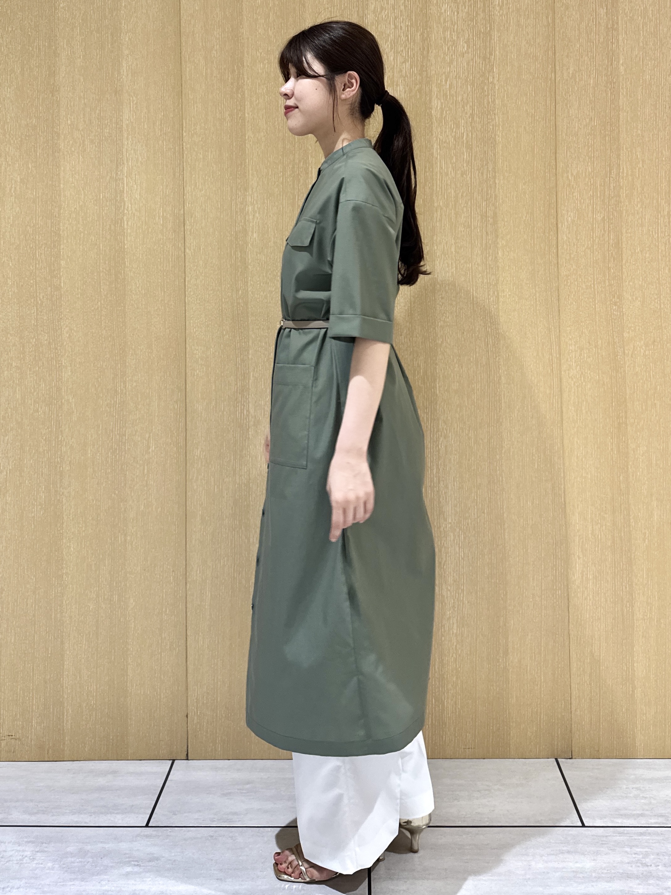 nanaさんの「UNTITLED｜◆【洗える/前開きボタン】シャンブレーシャツワンピース」を使ったコーディネート