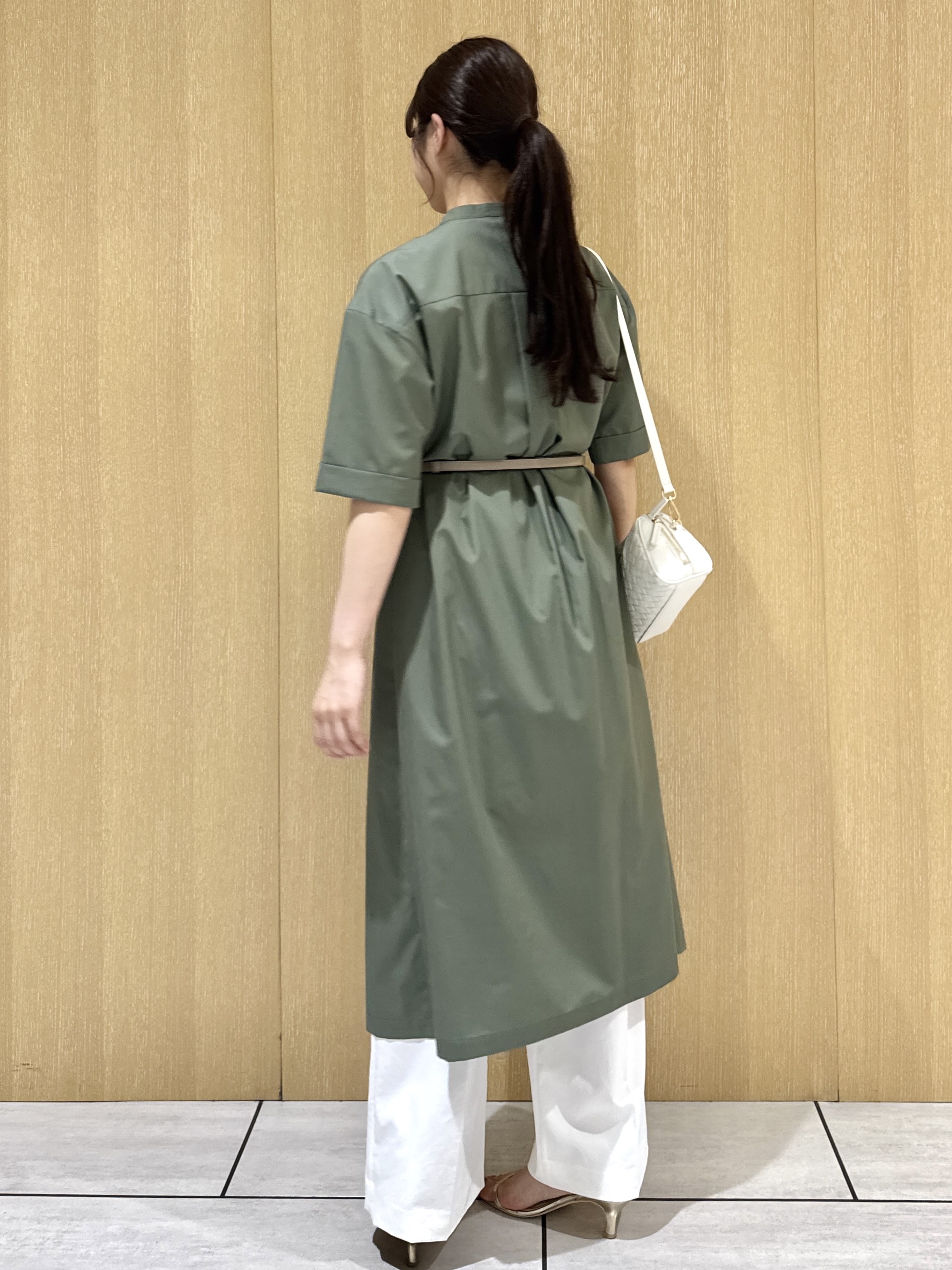 nanaさんの「UNTITLED｜◆【洗える/前開きボタン】シャンブレーシャツワンピース」を使ったコーディネート