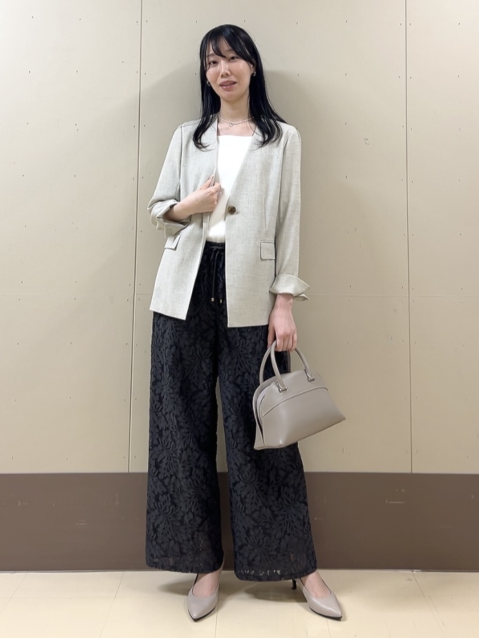 sechiさんの「UNTITLED｜◆【さらりと快適/セットアップ可/UV/接触冷感】スラブカラーレスジャケット」を使ったコーディネート