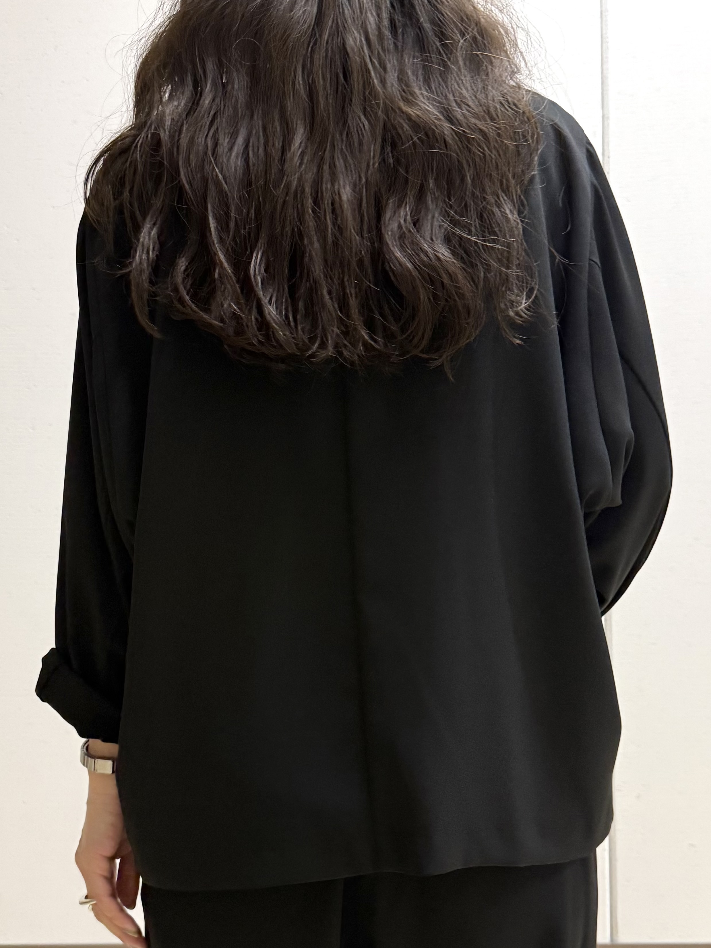 mamiさんの「INDIVI｜【接触冷感／透湿／着る日傘】ドルマントップス」を使ったコーディネート