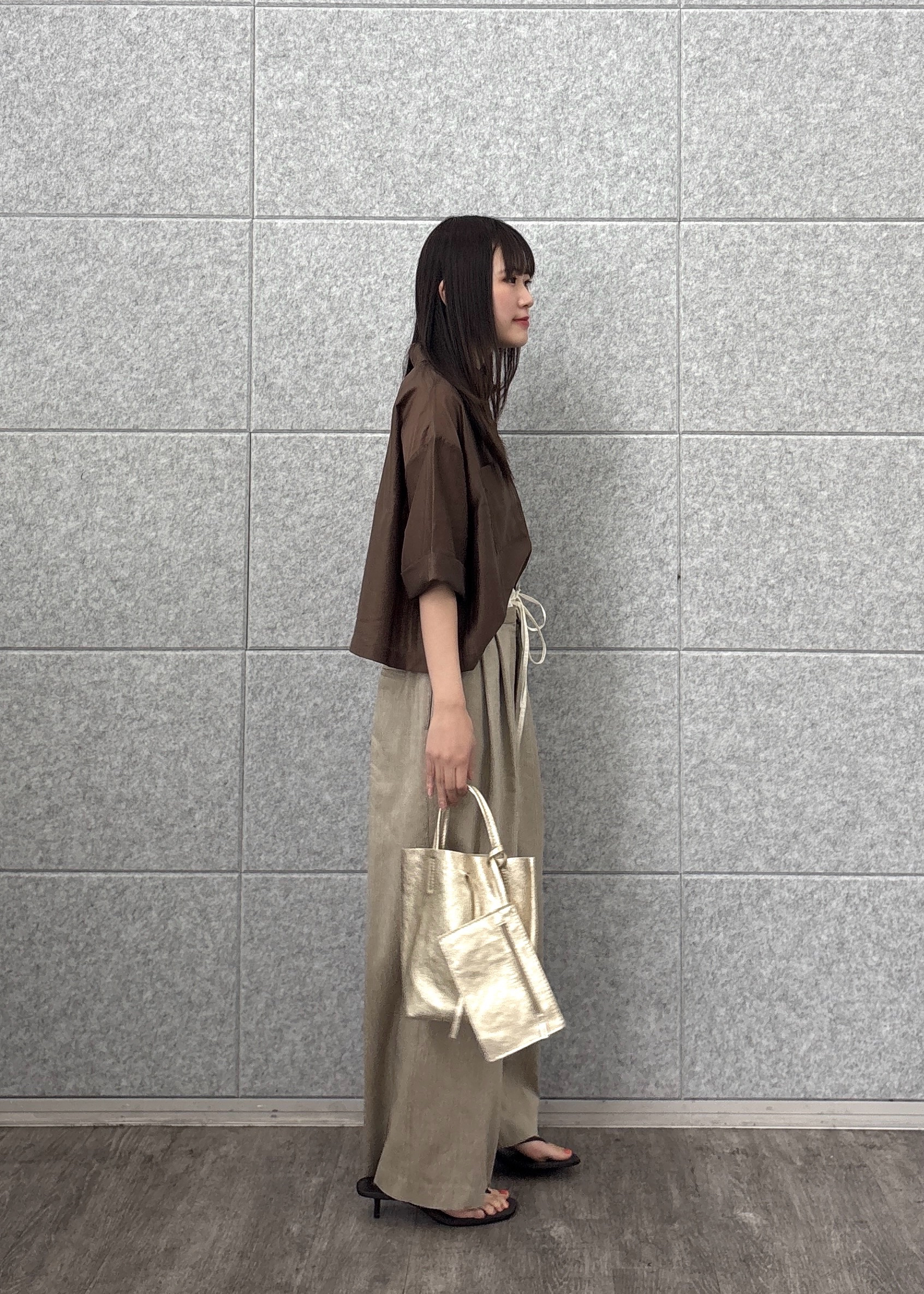 Renoさんの「INDIVI｜ボックスシルエットシアーシャツ【接触冷感】」を使ったコーディネート